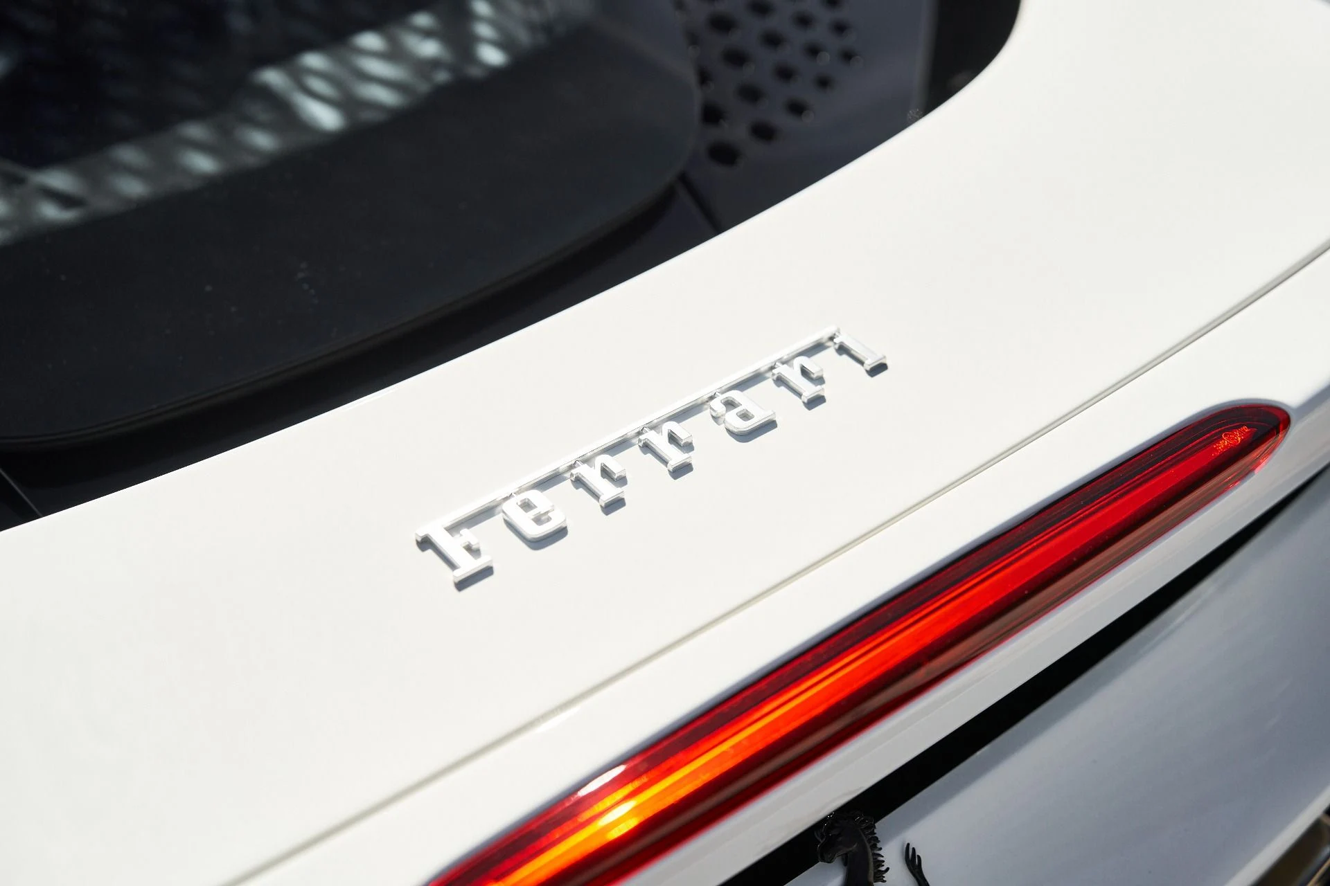 mph011_4266765612_Used_2023_Ferrari_SF_90_Stradale_1762821634_25726d0ae2