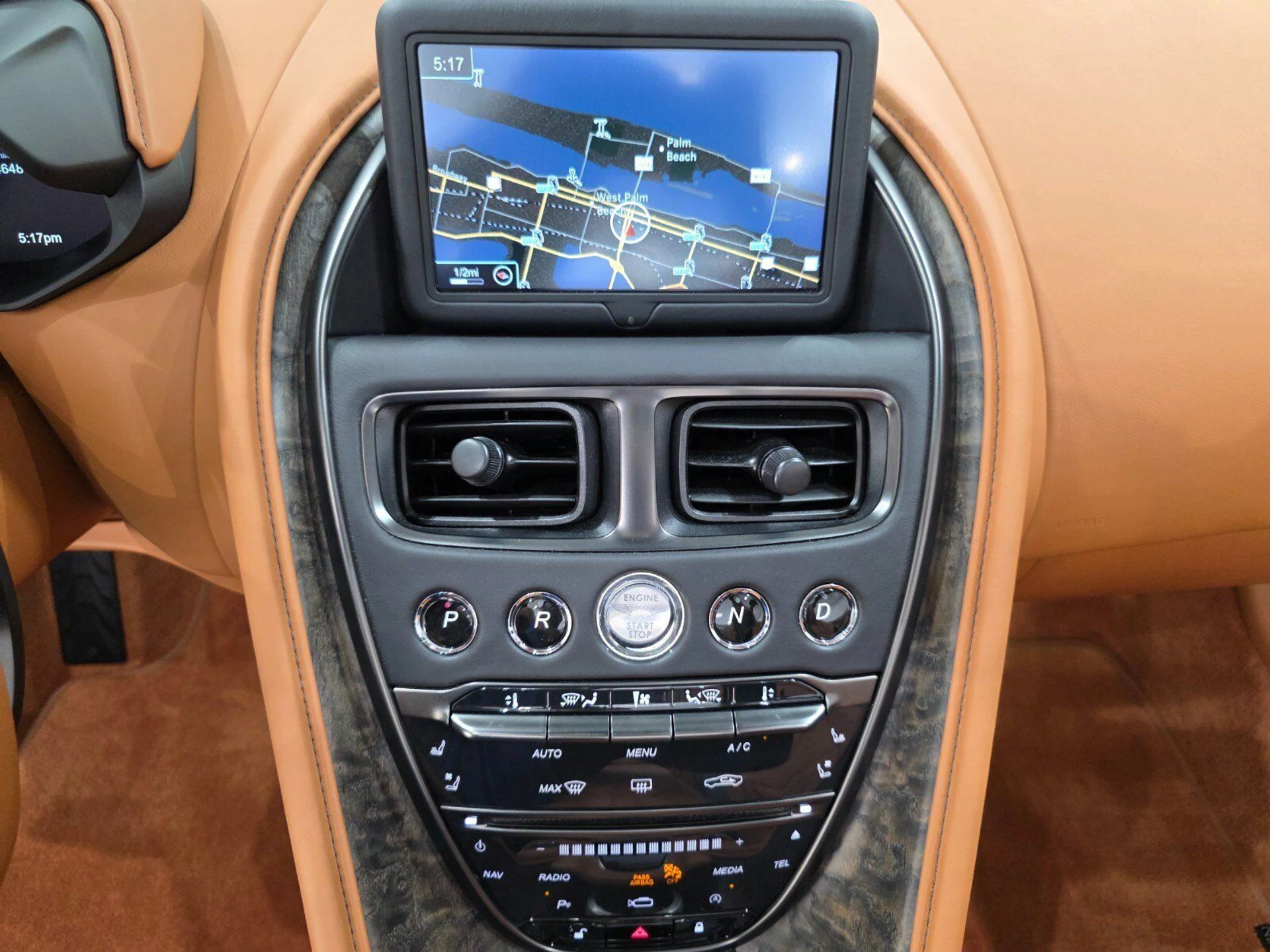 mph011_4278710985_35b73c3940019aeff915e03ae5ea2bb3_f76eef3540