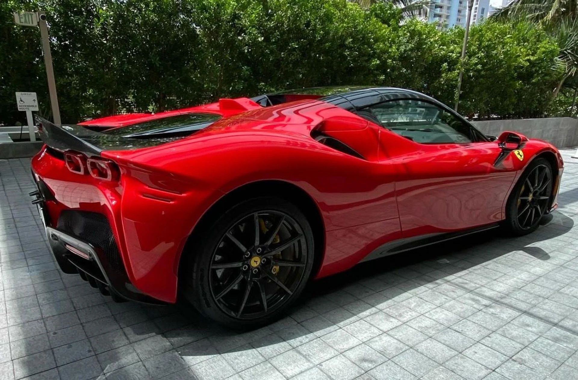 mph011_4286747367_Used_2023_Ferrari_SF_90_Spider_1758758227_79f0e24006