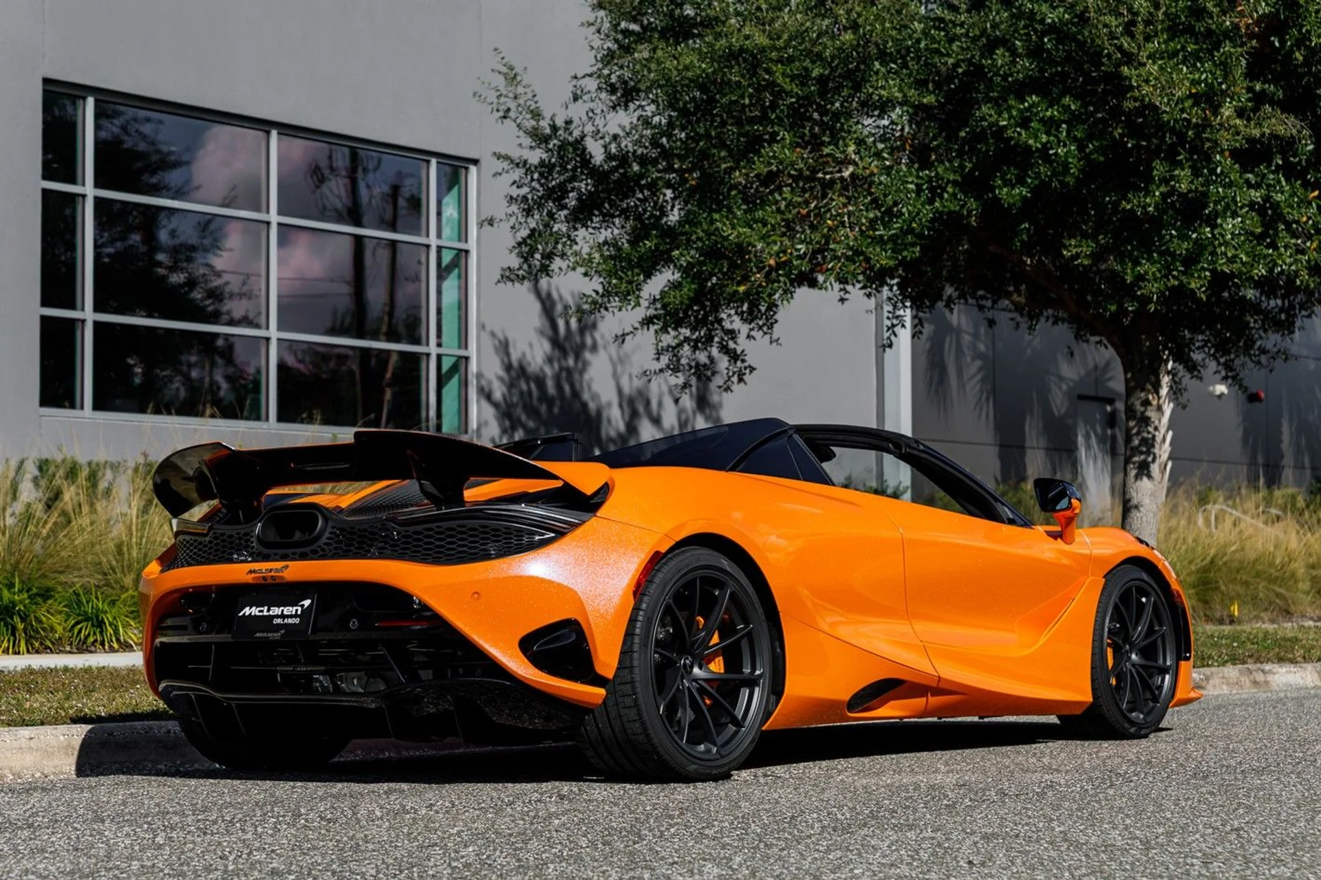 mph011_4288896848_515_p12_l_fe0eb2b149