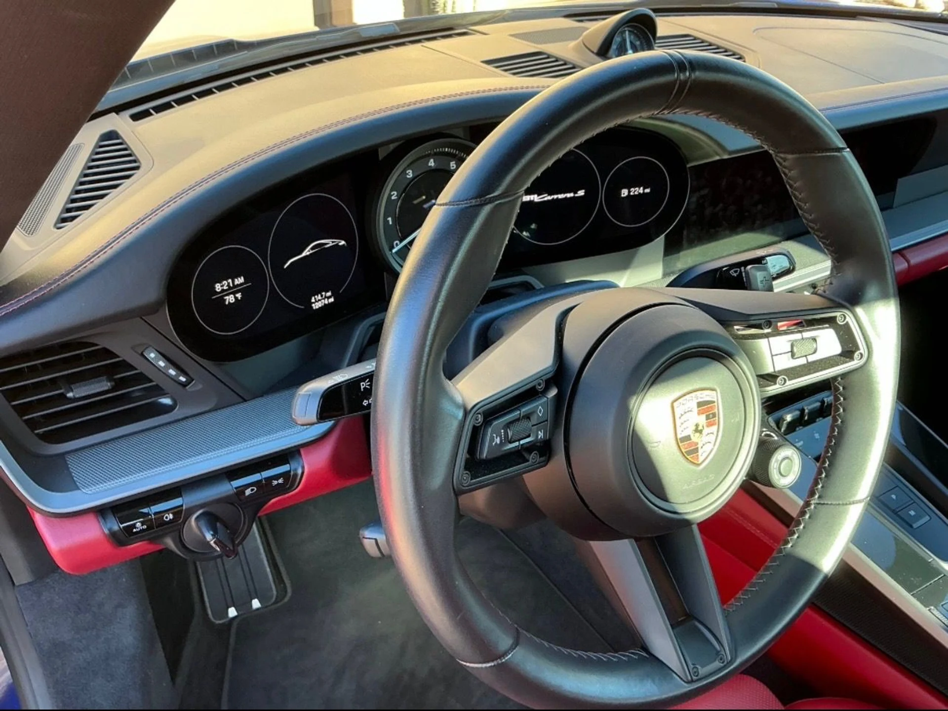 mph011_4294334157_Used_2020_Porsche_911_Carrera_S_1761334979_8cae737193