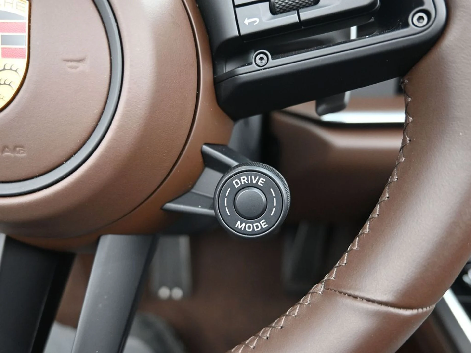 mph011_434108072_d3c1e298740e1fffef2222951426b0eex_d2159fb8ad