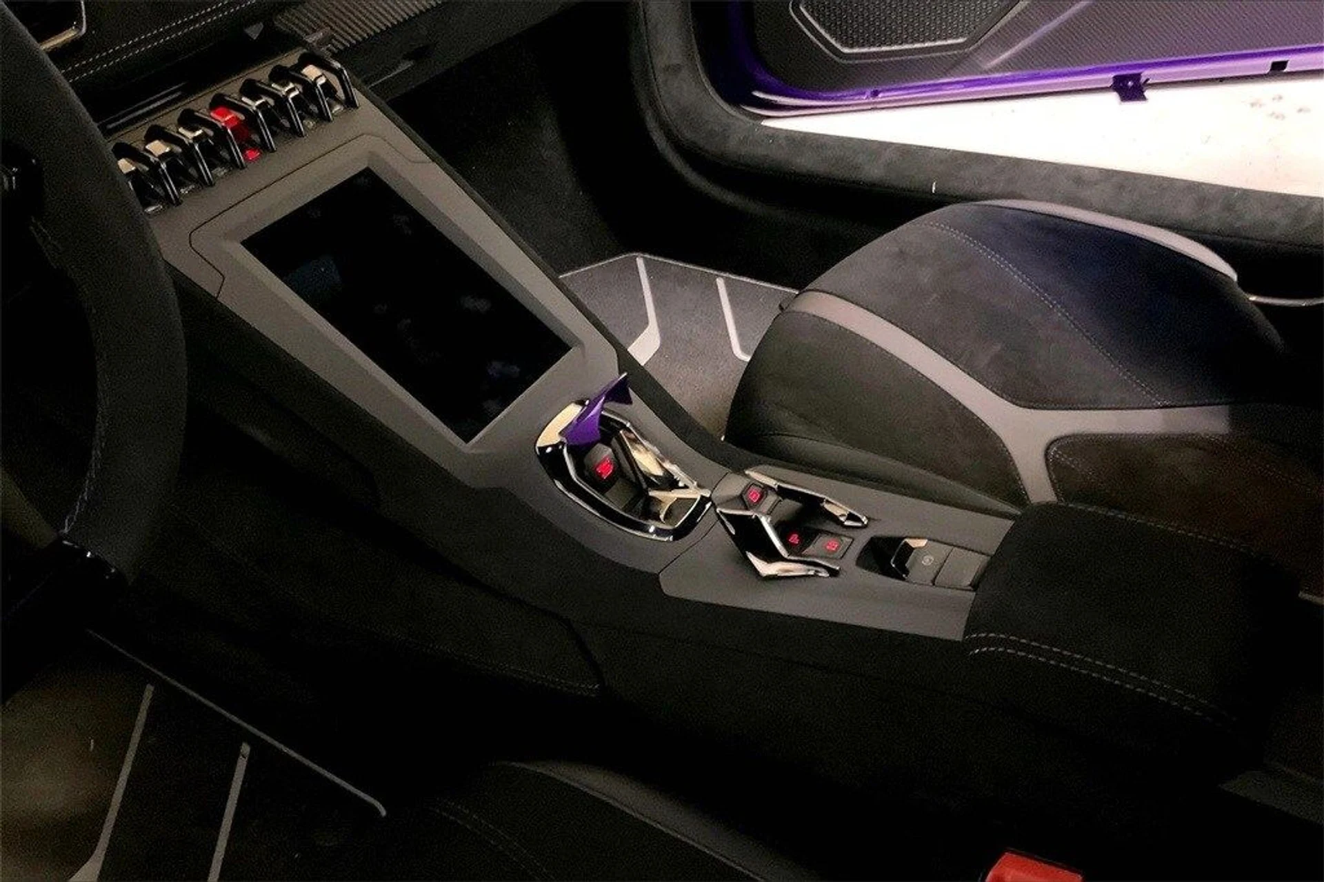 mph011_43618023_7944ca77037a6d6fd1b250ca7c3be85ax_c9f567cb40