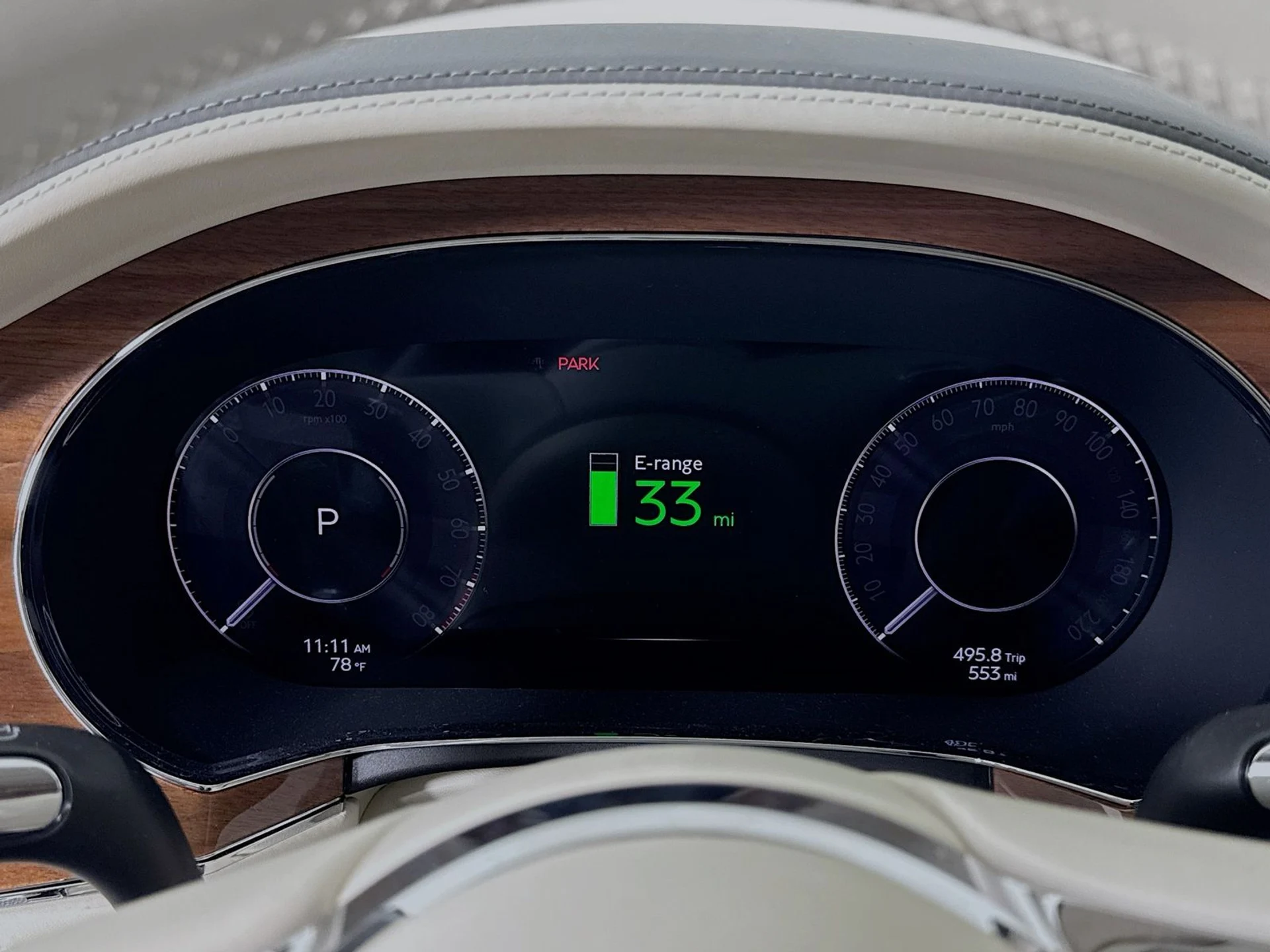 mph011_436330008_53b59ae4204cc105c07ccdc27fc50338x_47a0d782a3