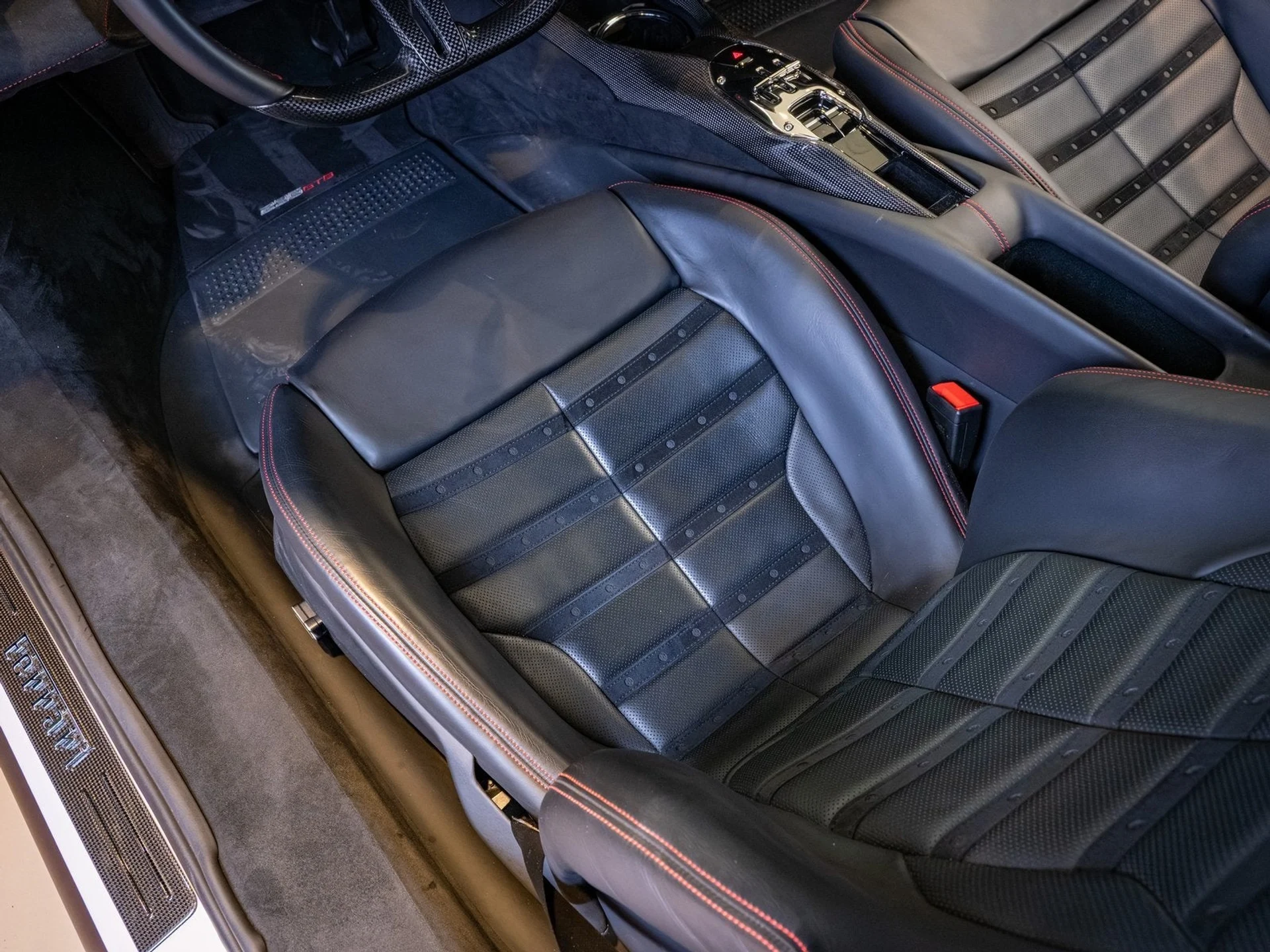 mph011_438140252_12_c45664507d