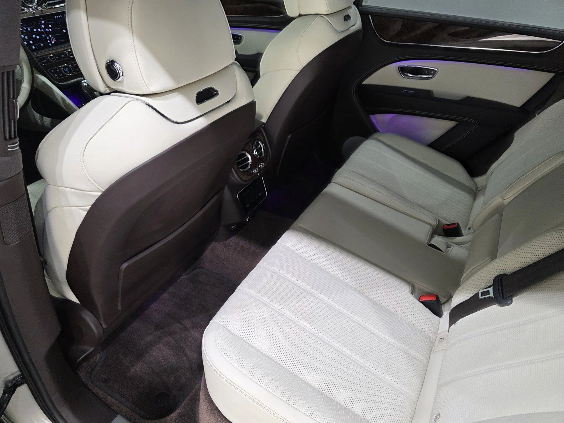 mph011_440566288_0cda4bf0cb8fb7a6139290679ab937c5_a6611942df