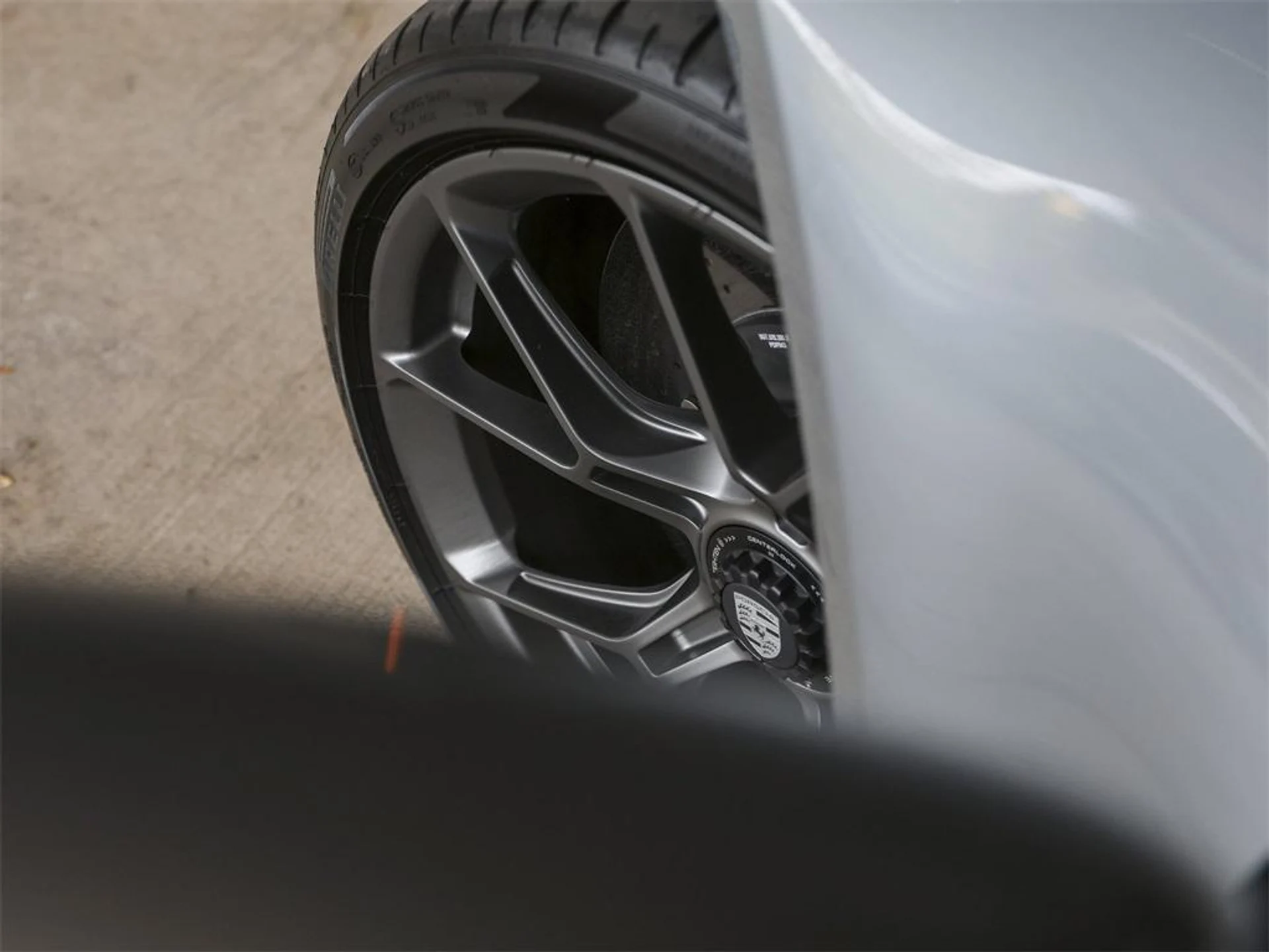 mph011_441872173_Xeh_S_K_Btdse_L_Emy5_MIP_Lrhllmlg_24fc7cbd41