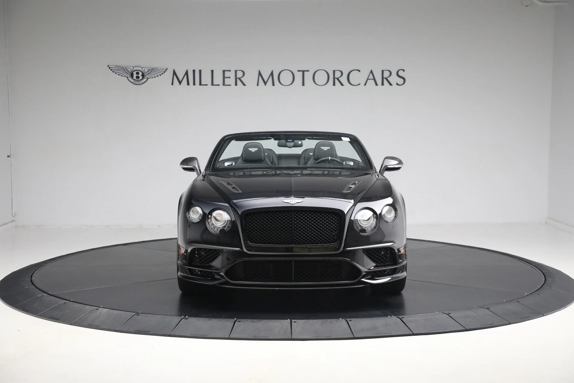 mph011_444468910_Used_2018_Bentley_Continental_Supersports_64b2567745