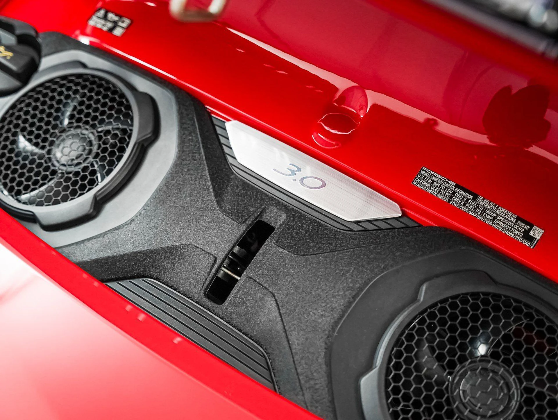 mph011_444888100_60c28db68257662cbeddbe8f8e80c0c5_8045433f32