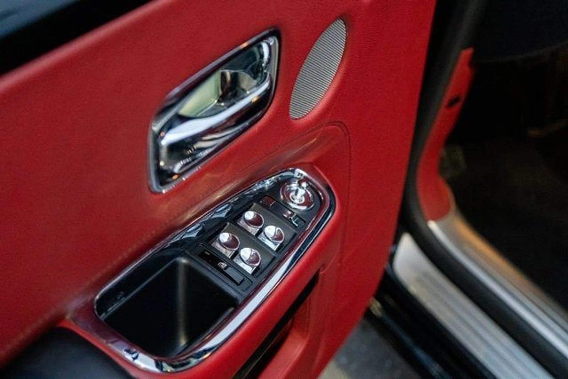 mph011_446059467_12_6b76e5ba30