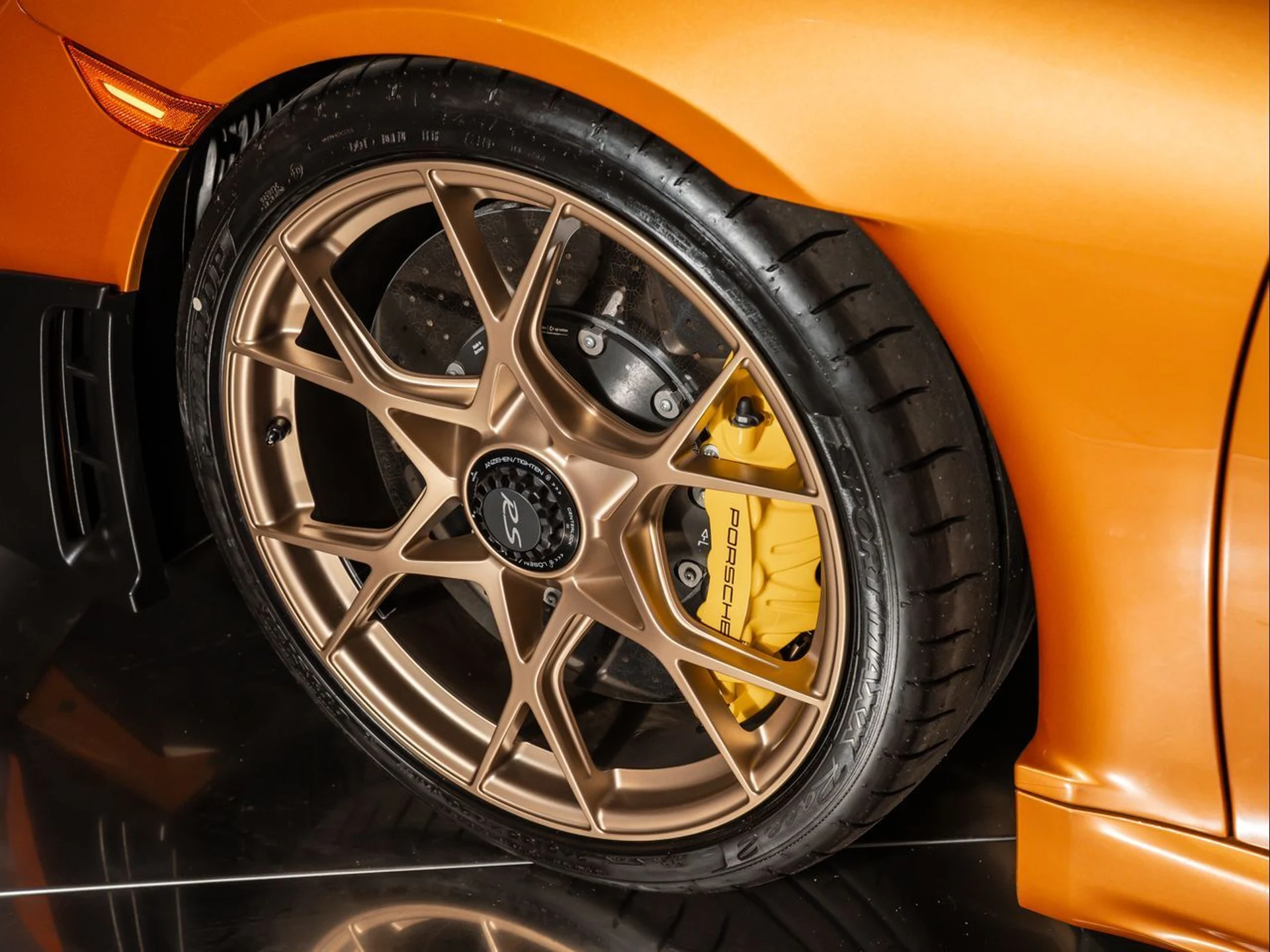 mph011_450177314_fe664f3b30c9165cc425d075e6f16f2a_78592ec46f