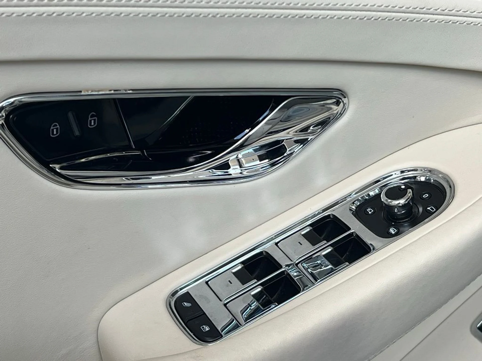 mph011_4587368_321374e395a7208de91ef3cf39477872x_c4b01c4531