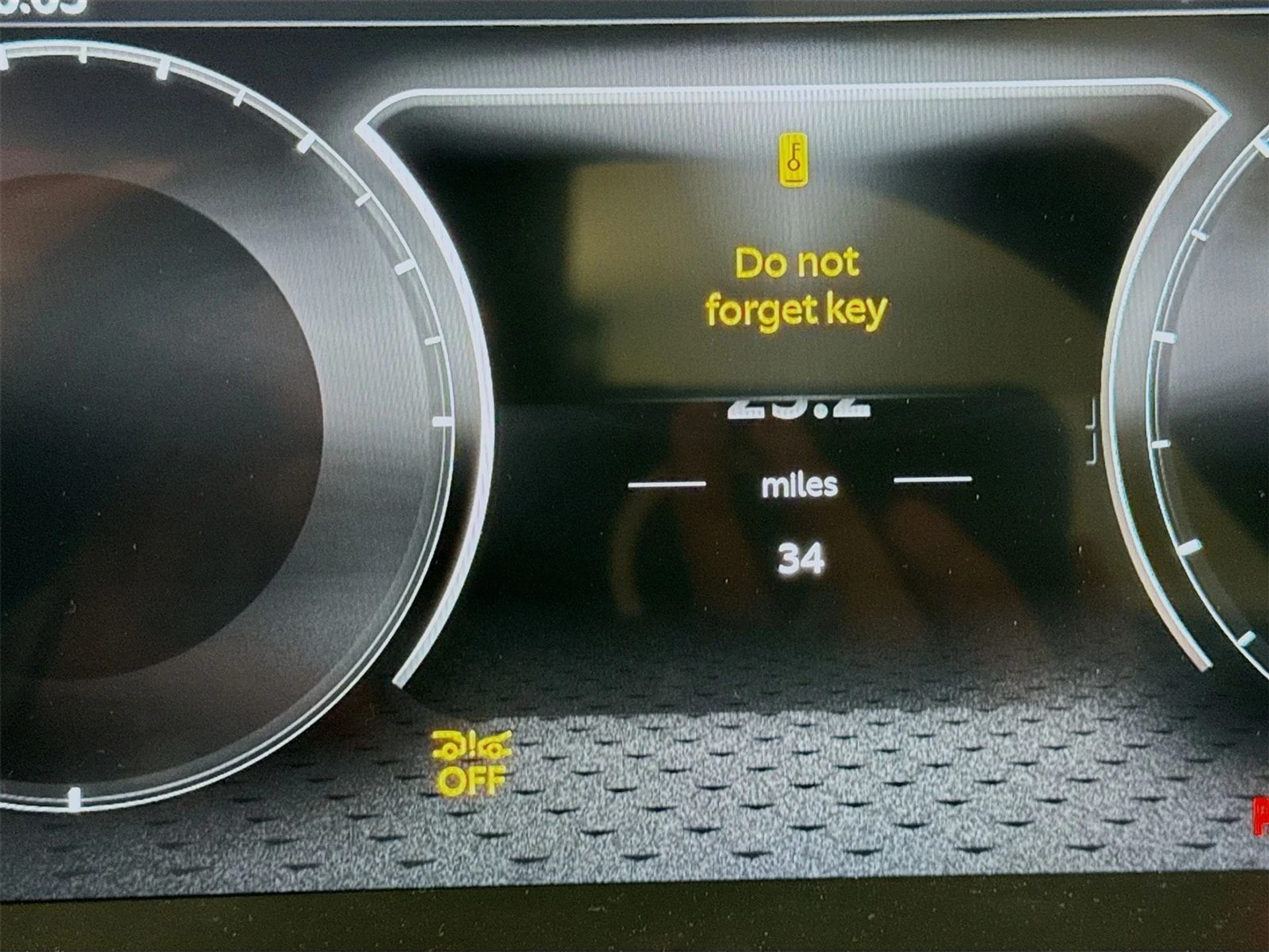 mph011_460218600_25476170b35585d9fd5637ff5b71820ex_bc0a432cc7