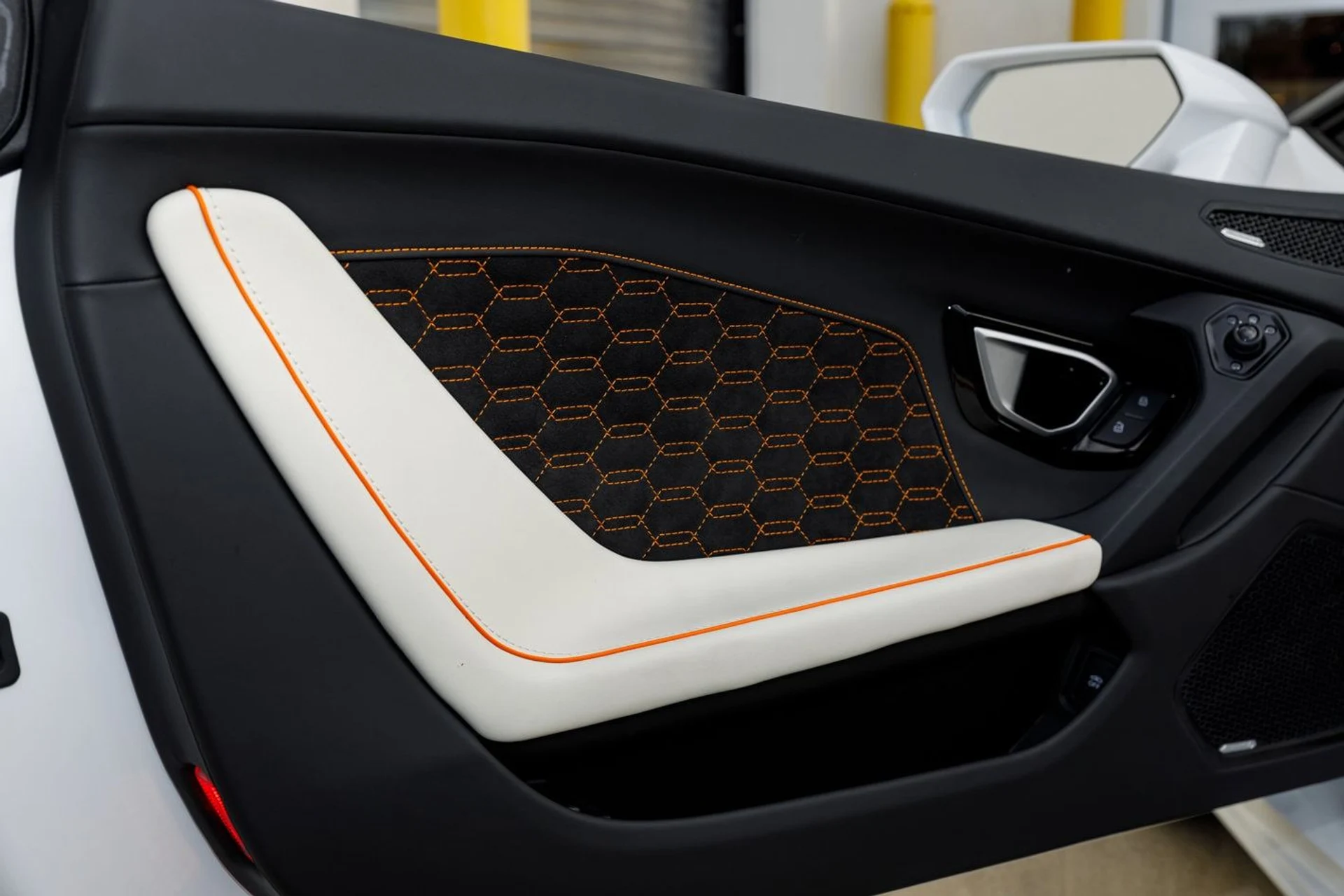 mph011_460378176_6a620c68728264cf06a6d6490182dac8x_4e74adf19b