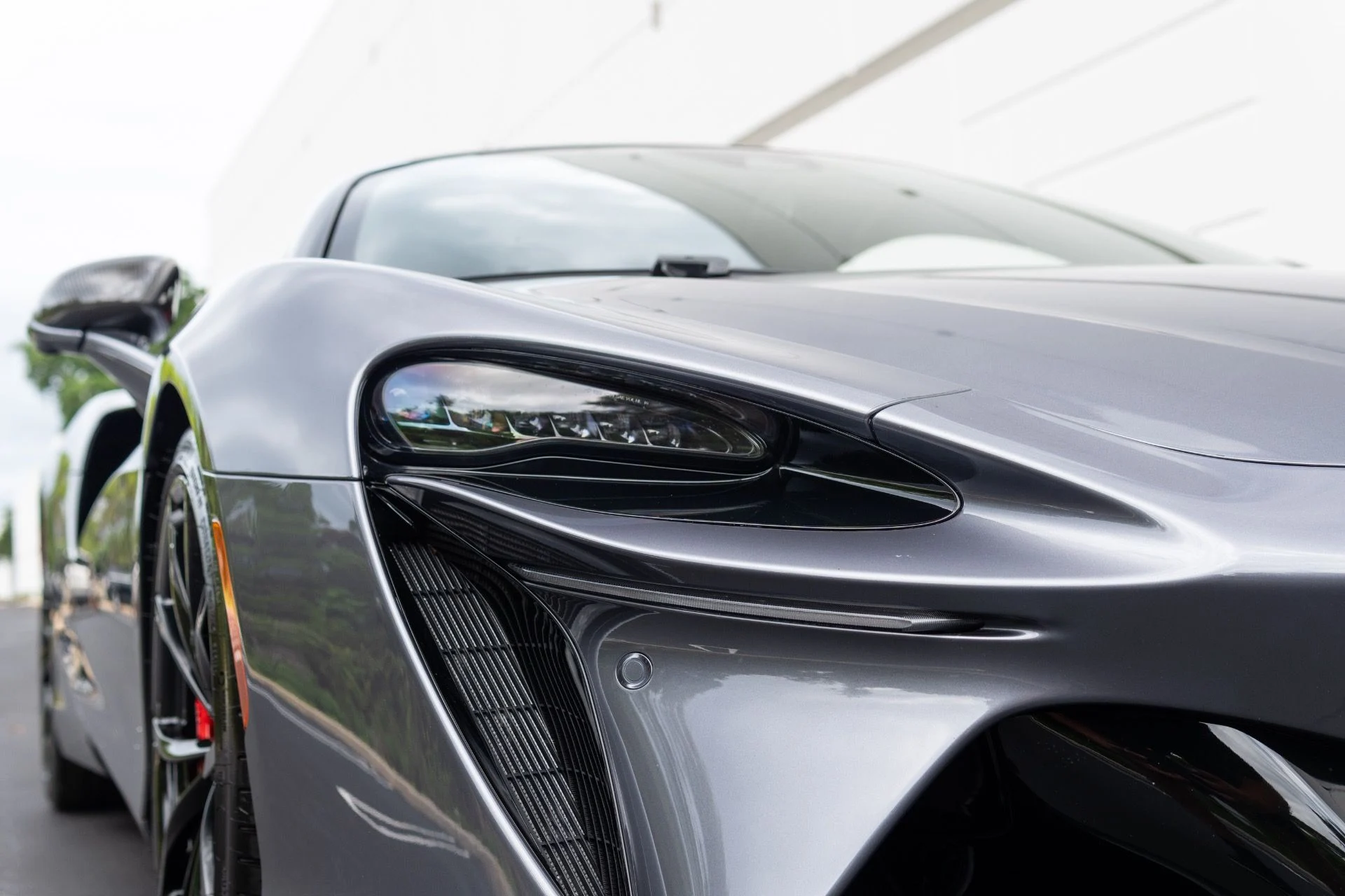 mph011_461495160_Used_2023_Mc_Laren_Artura_1776712926_b4076ffc92