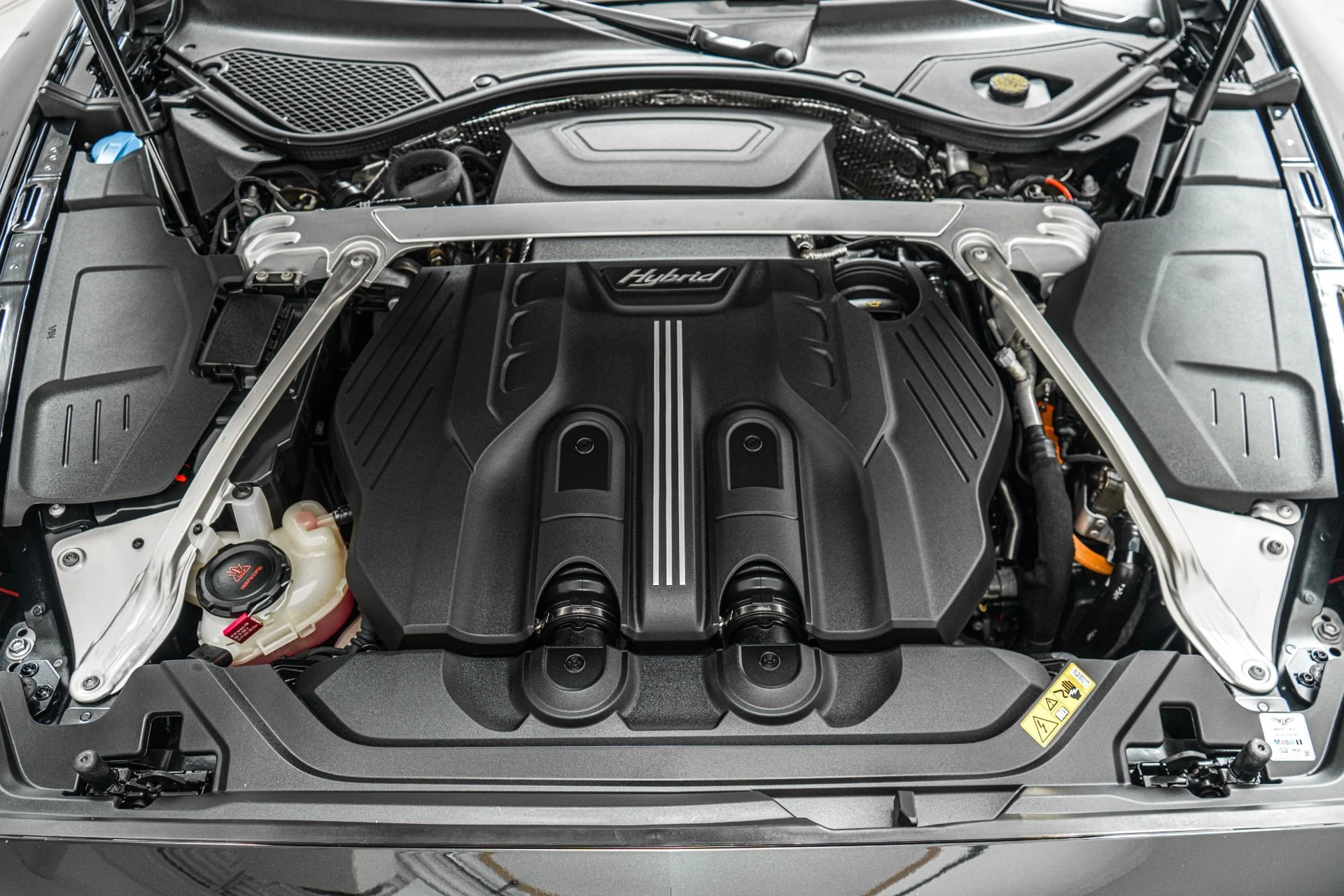 mph011_462229222_Used_2023_Bentley_Flying_Spur_Hybrid_Four_Seat_Comfort_Specification_Contrast_Piping_and_Stitching_1772036721_db586045eb