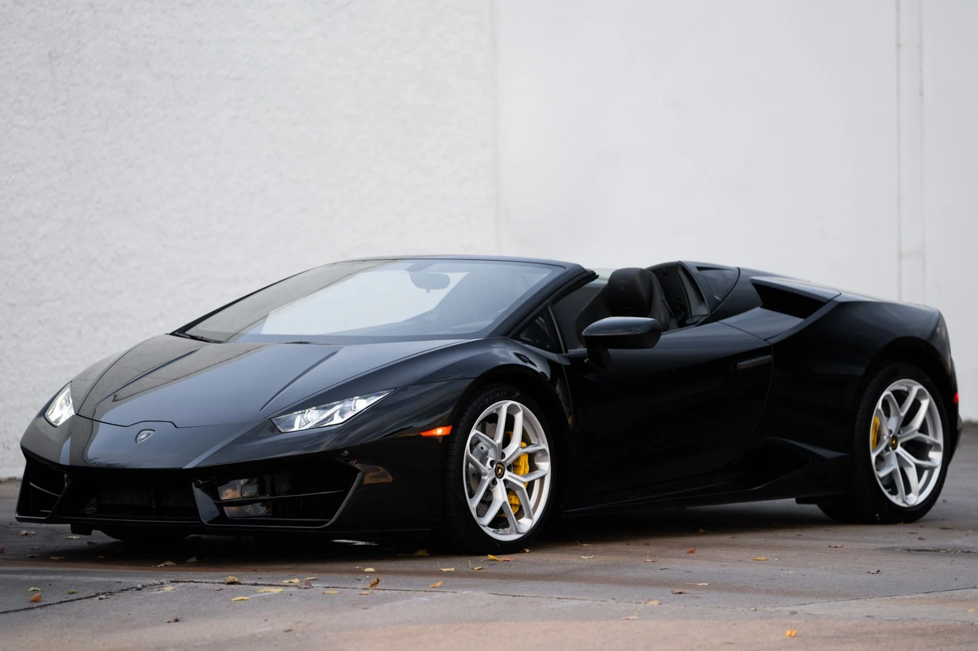 mph011_464347556_Used_2017_Lamborghini_Huracan_LP_580_2_Spyder_1766447716_da94d00e67