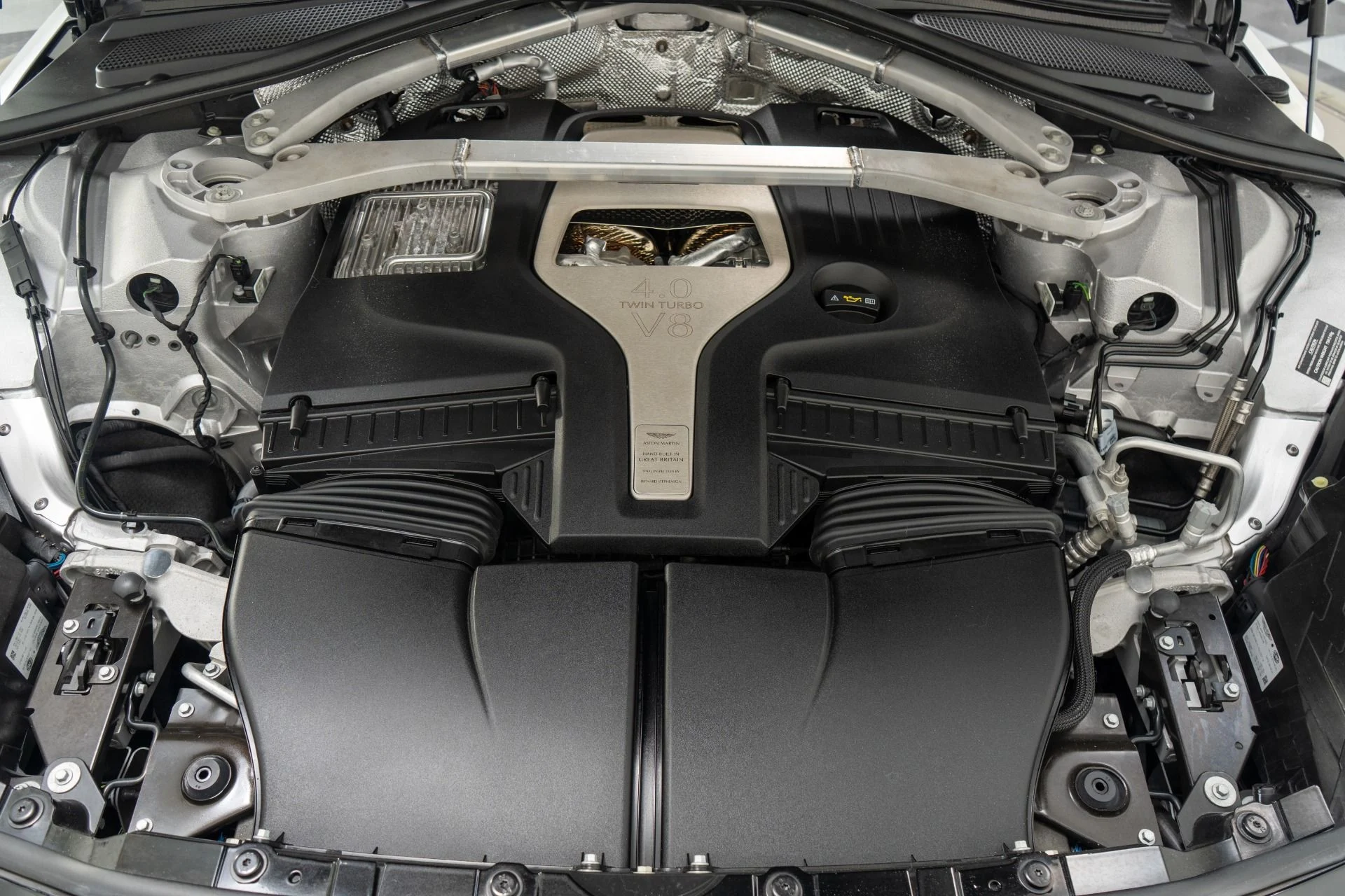 mph011_46516676_Used_2021_Aston_Martin_DBX_Indulgence_Pack_Panoramic_Roof_1779371963_c8c8ffc98a