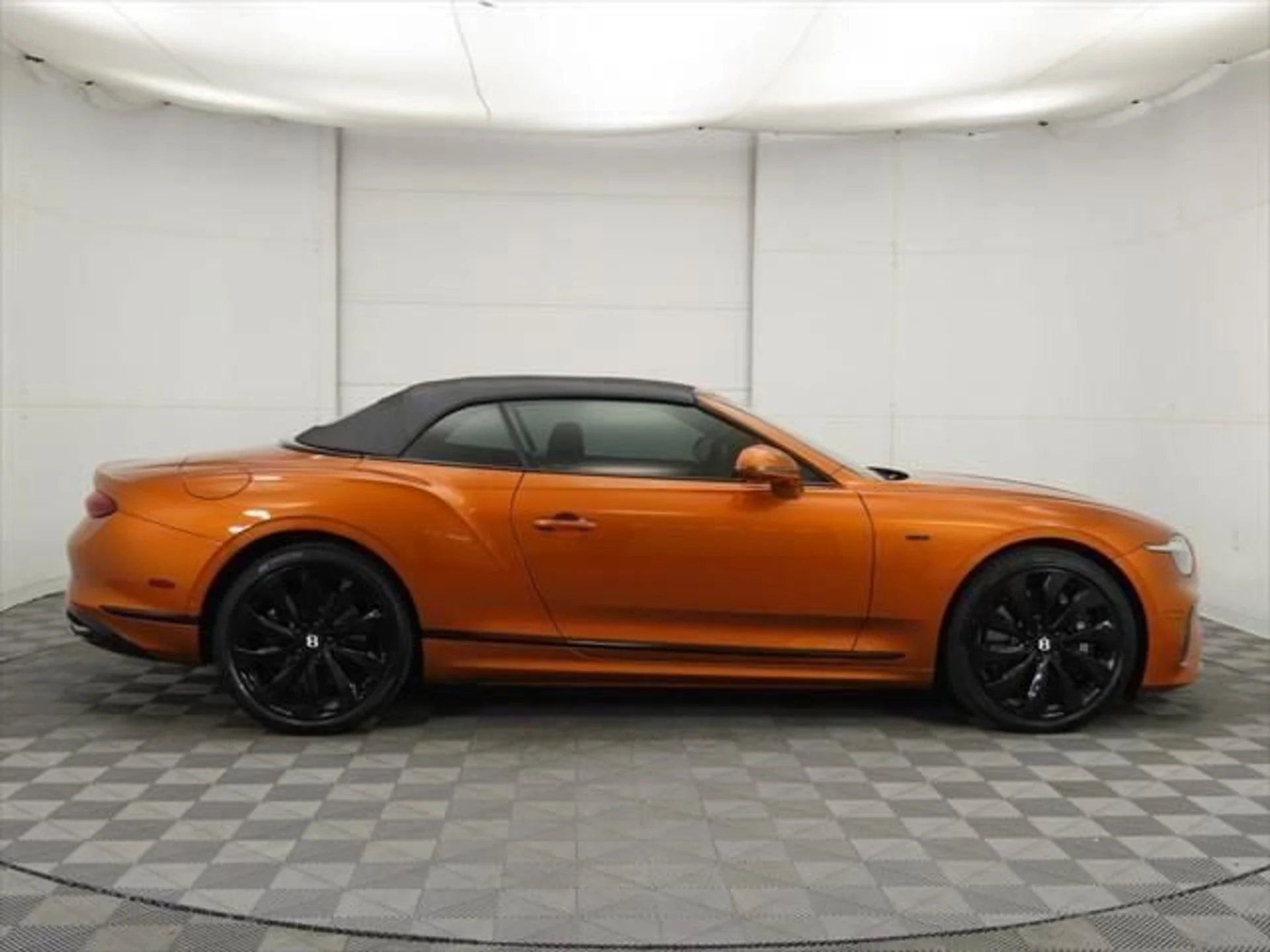 mph011_468022668_used_2025_bentley_continental_gtblackeditionconvertible_8119_23029542_12_640_5999d994ed