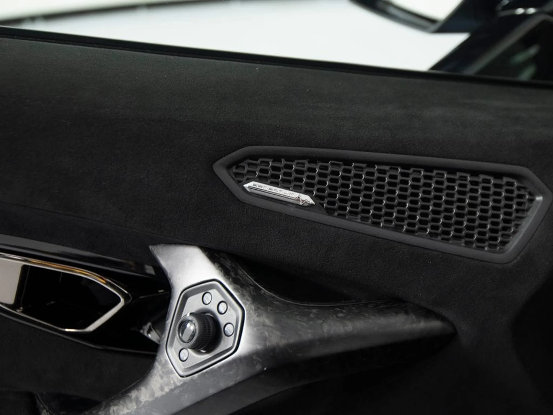 mph011_476216042_4f37e287d23fcc05477bc001cf9075d9x_df8649df2c