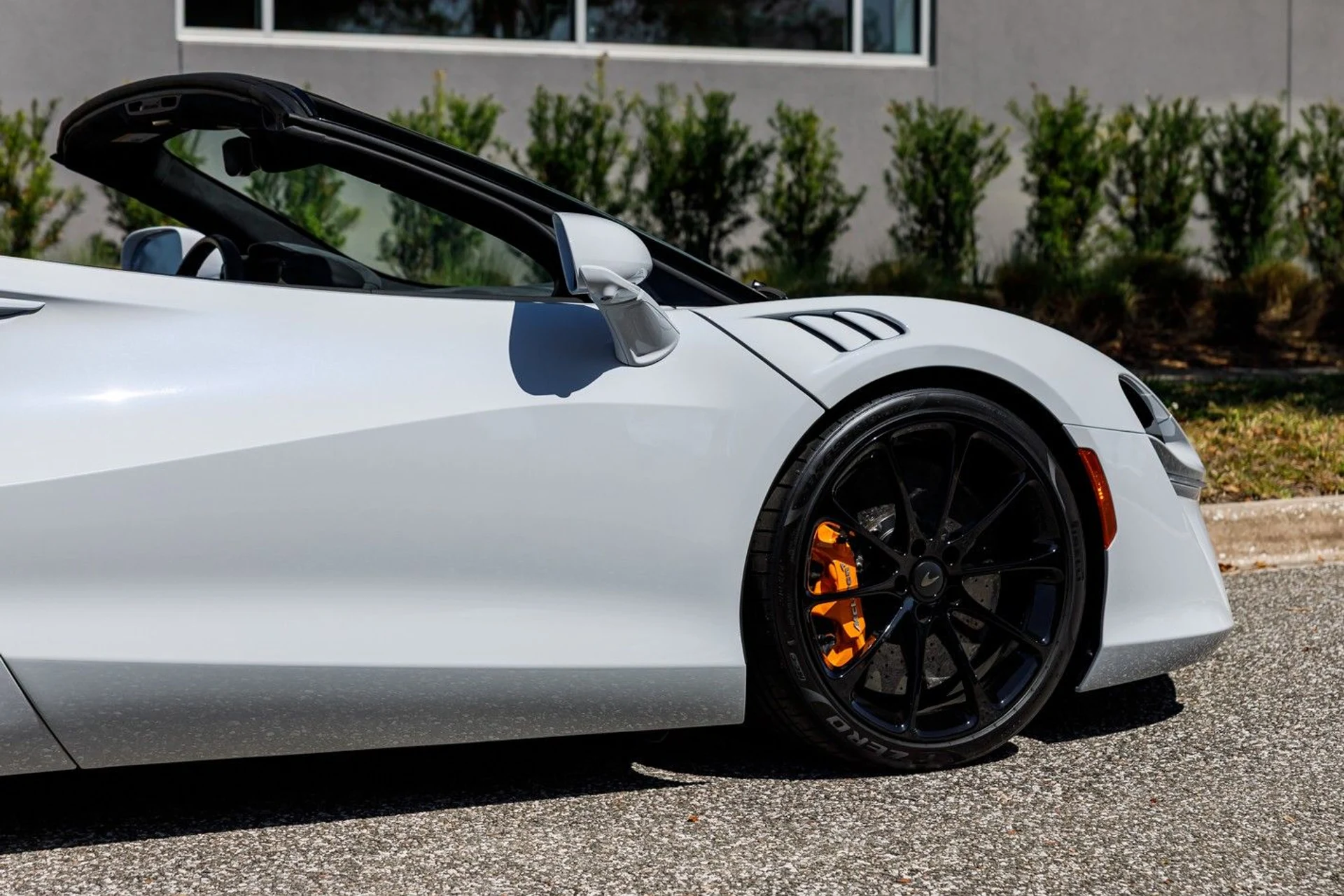 mph011_483490621_473_p12_l_0463a6593b