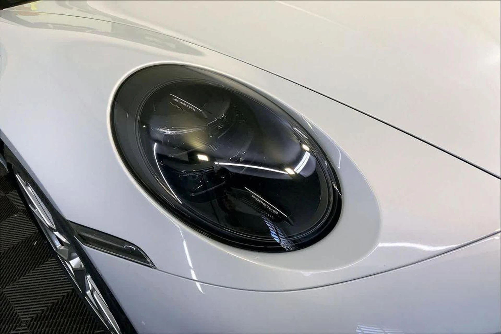 mph011_484074647_R4_Bj_A_Pl_CP_Isyw8zh_G6_Sa5i4e6lc_c117b089c0