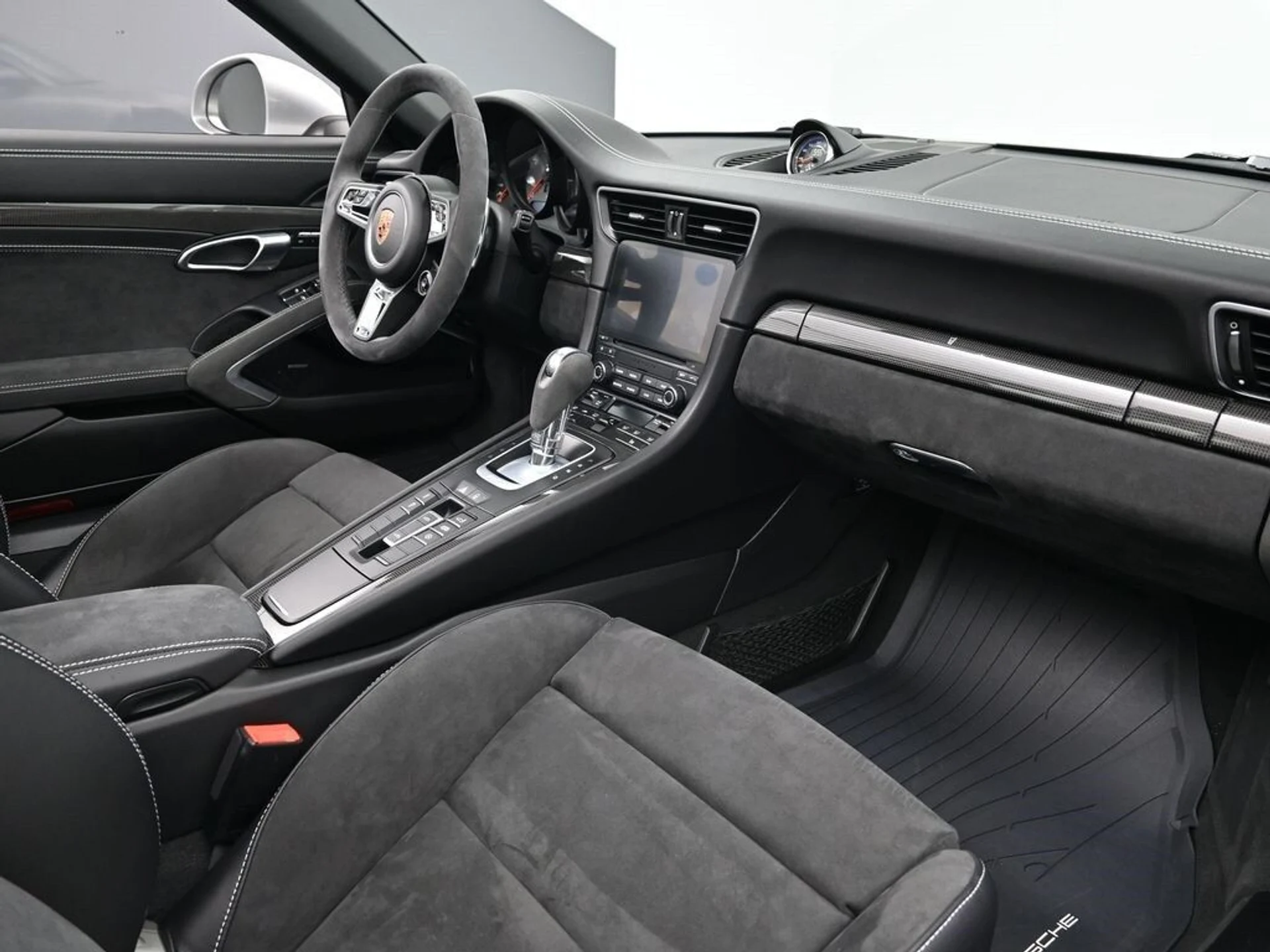 mph011_484261036_f488f29a82132391787d38225e40708ax_8d15438566