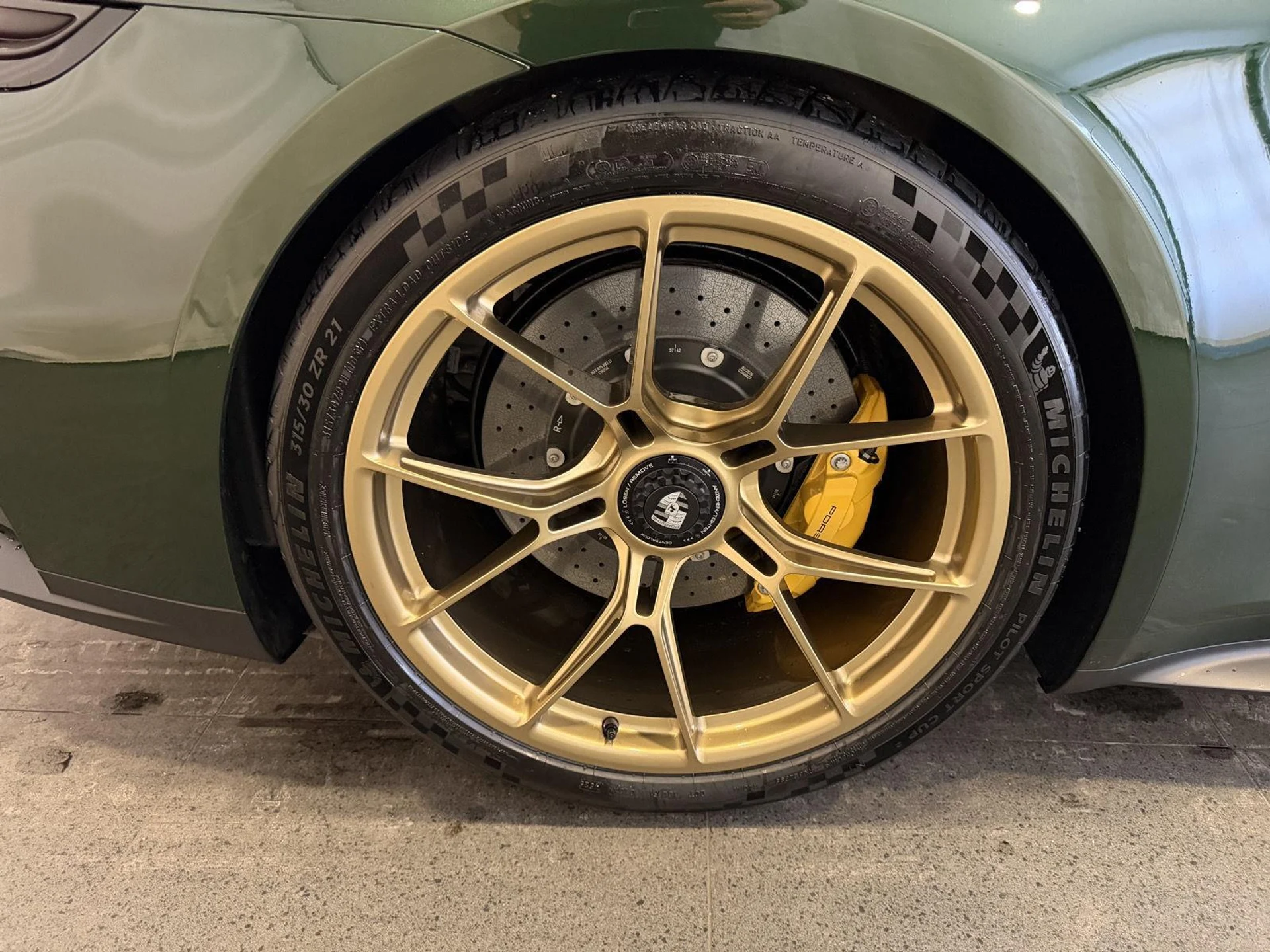 mph011_487345145_65cf49223fedce6405d791ea5a7b650bx_0750736336