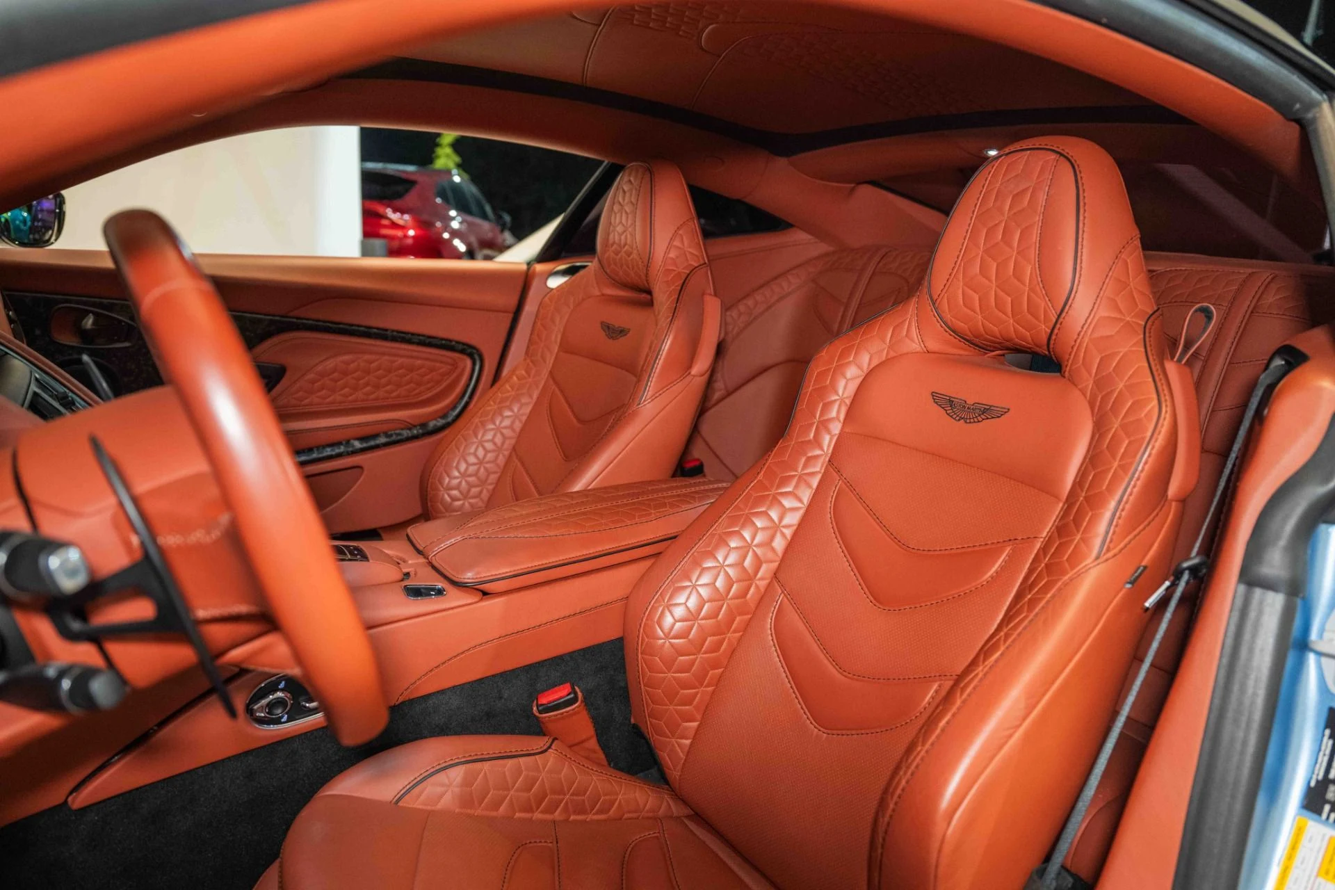 mph011_496589400_Used_2019_Aston_Martin_DBS_Superleggera_1726670802_5255cdde59