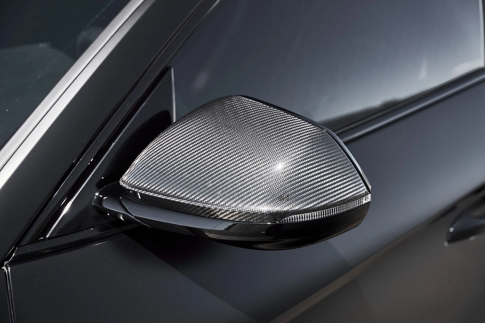 mph011_498788536_Used_2024_Lamborghini_Urus_Performante_1778116967_e0064bc199