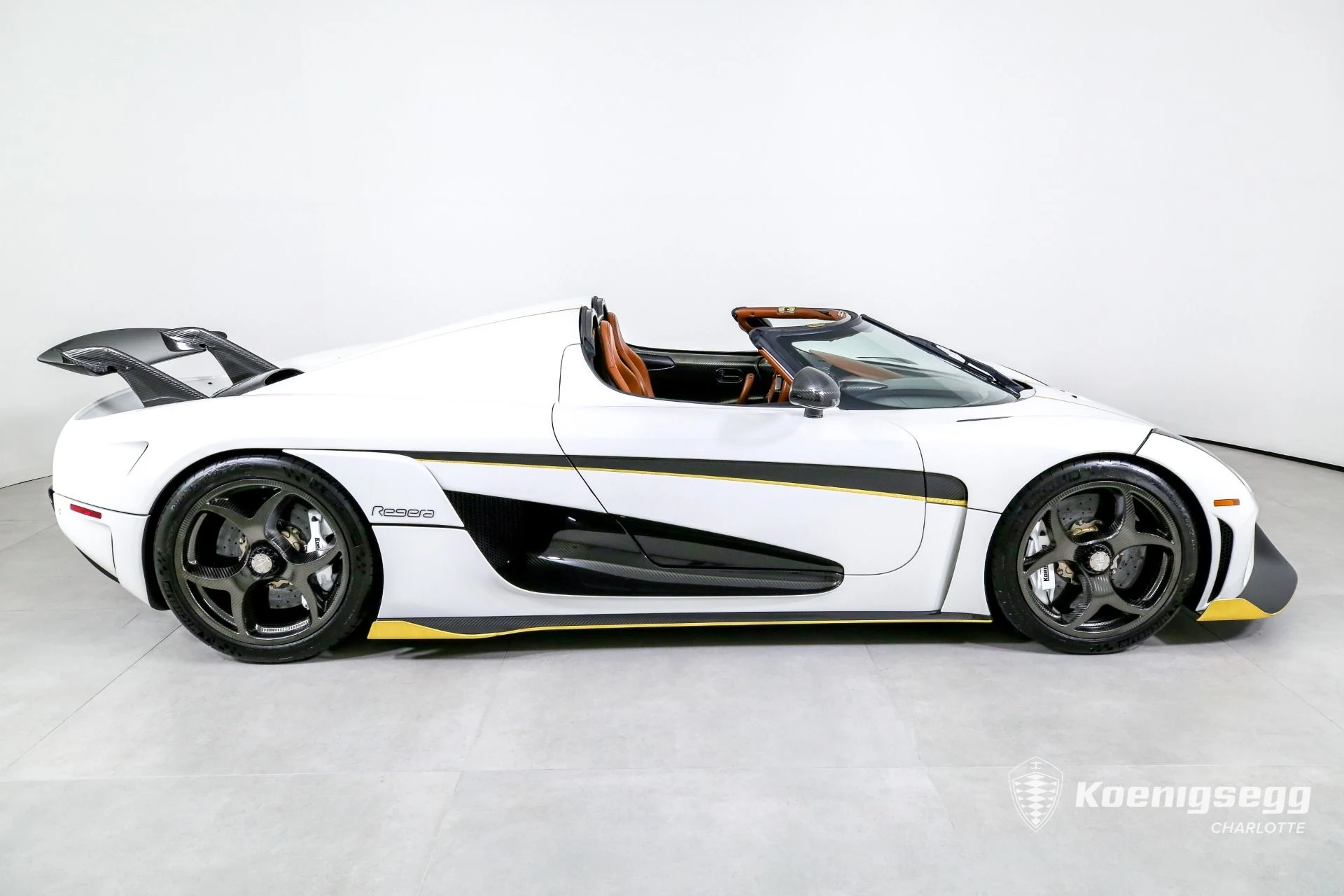 mph011_500045291_Used_2019_KOENIGSEGG_REGERA_RWD_1703801682_452ce80479