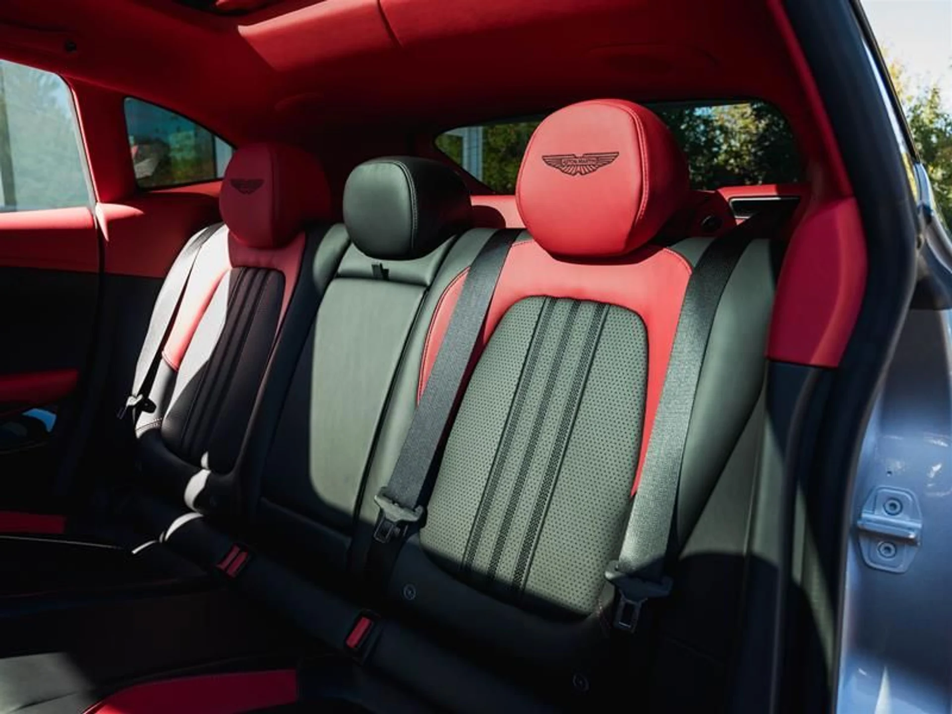 mph011_50355918_dmcesmsg_88d8b86d6a