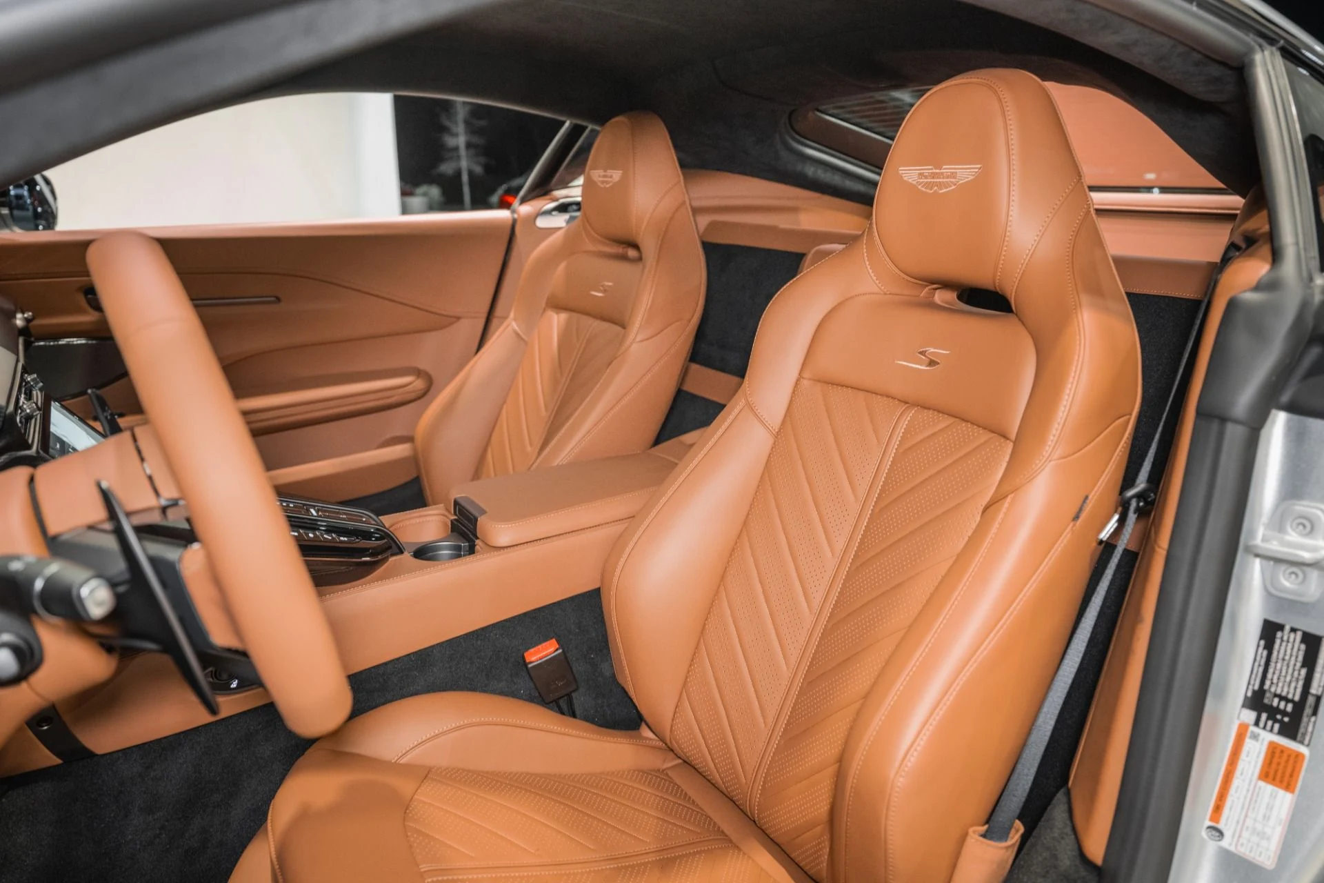 mph011_506466736_New_2026_Aston_Martin_Vantage_S_Coupe_1767380172_9d0267719b