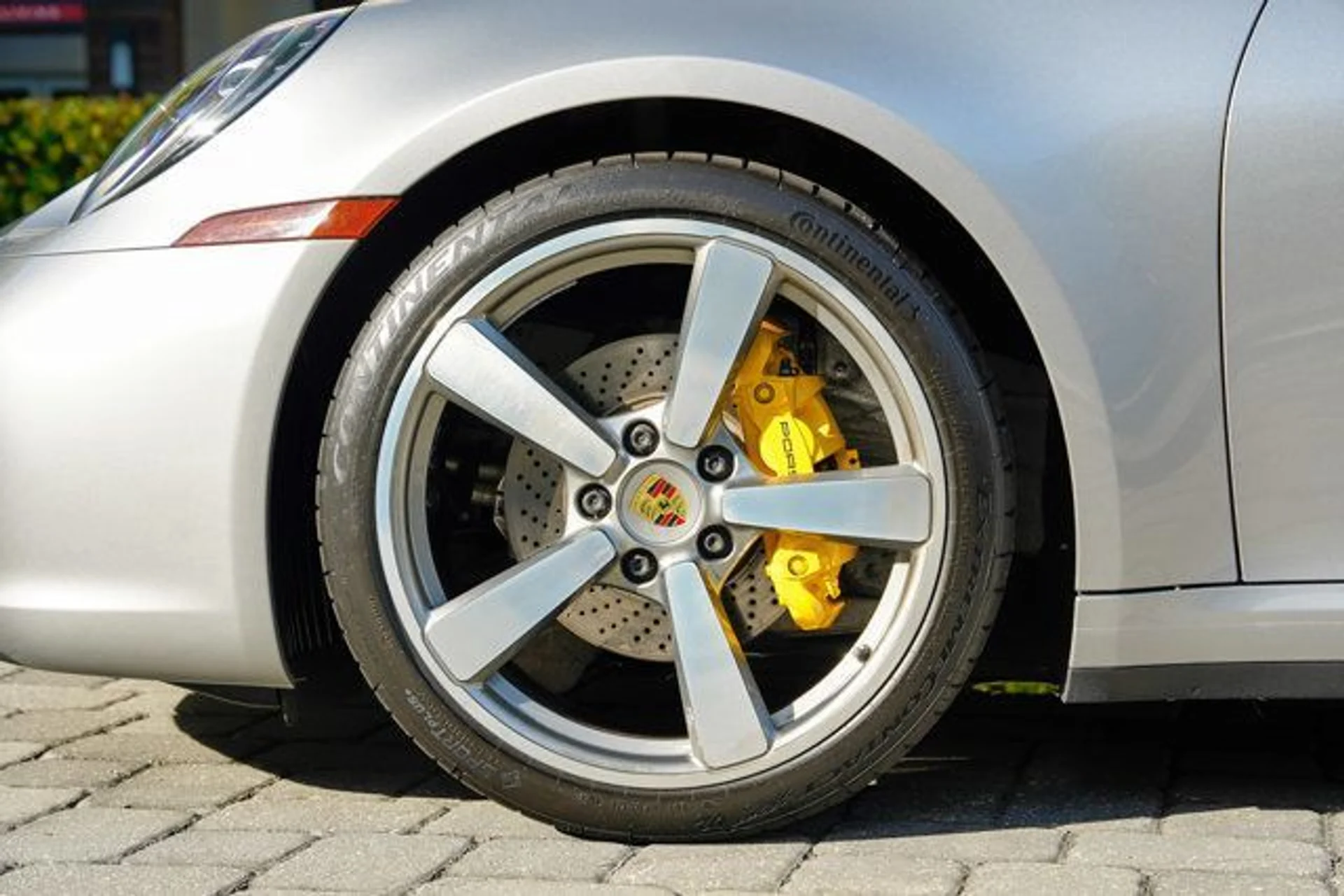 mph011_52074683_22967897_12_640_85330ffb4e