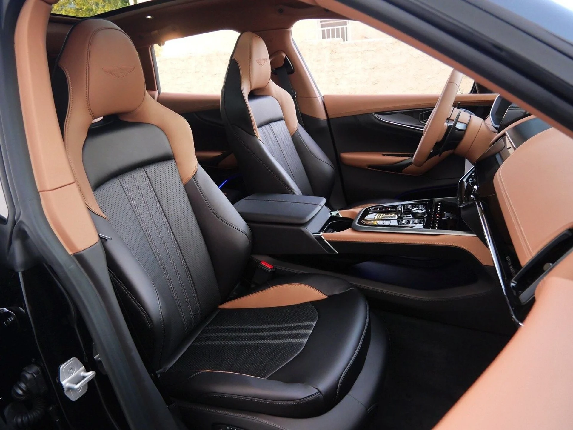 mph011_524620330_eaab94936d74f2bb54baef800368ea7ax_54ecf05fd7