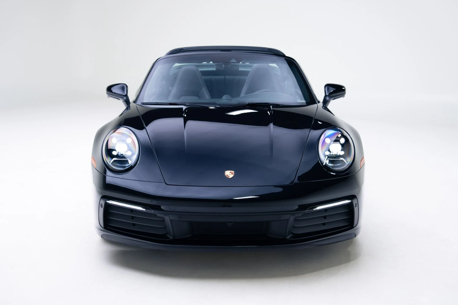 mph011_5270355_Used_2024_Porsche_911_Targa_4_1767819156_da650633cb