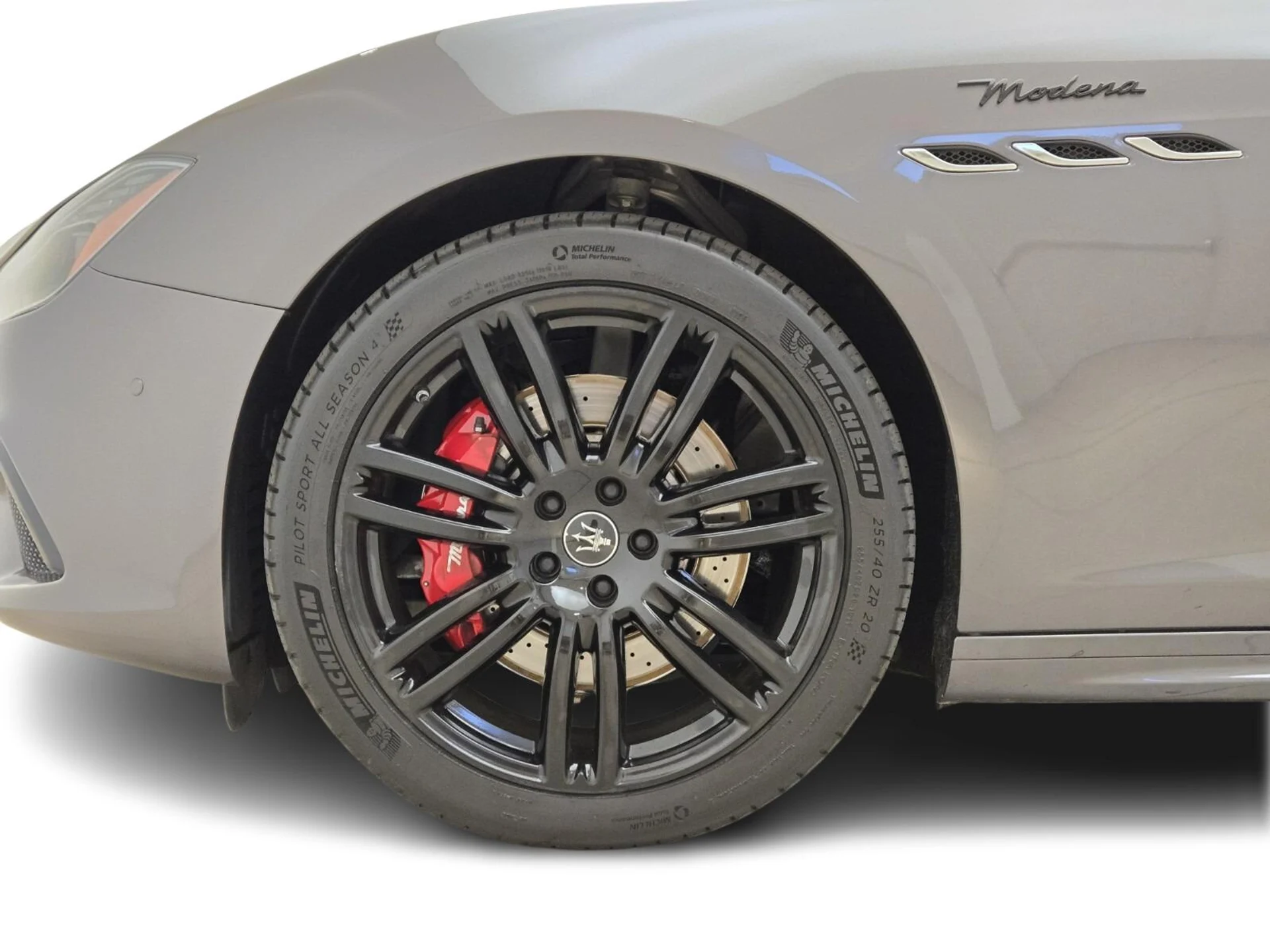 mph011_529704583_Used_2022_Maserati_Ghibli_Modena_1763108975_11f376823f