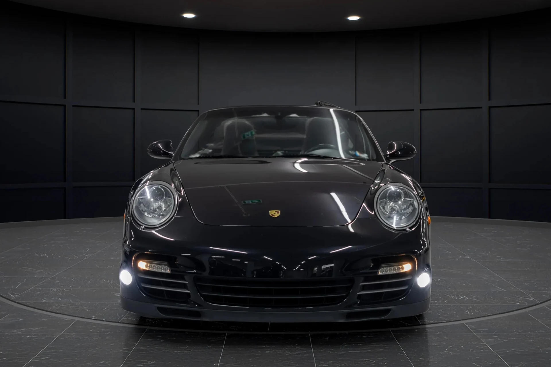 mph011_530971549_b50e761e_cd77_483d_921f_8e64cd6b7b7f_201120_Porsche2091120_Turbo20_Cabriolet2028_WP_0_CD_2_A90_BS_77372929_12_fad45a9617