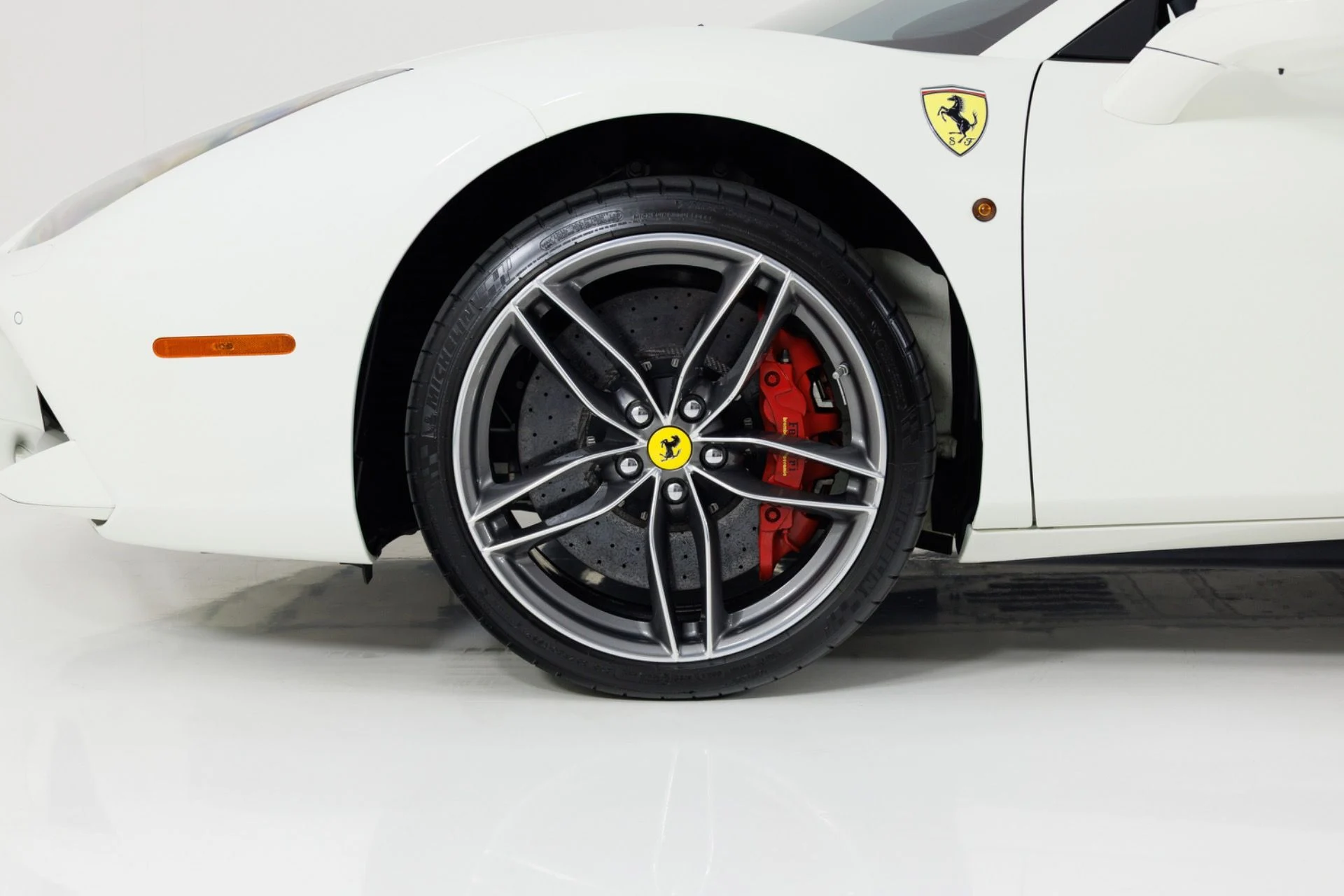 mph011_534005380_Used_2017_Ferrari_488_Spider_1788388446_1b745b2c87