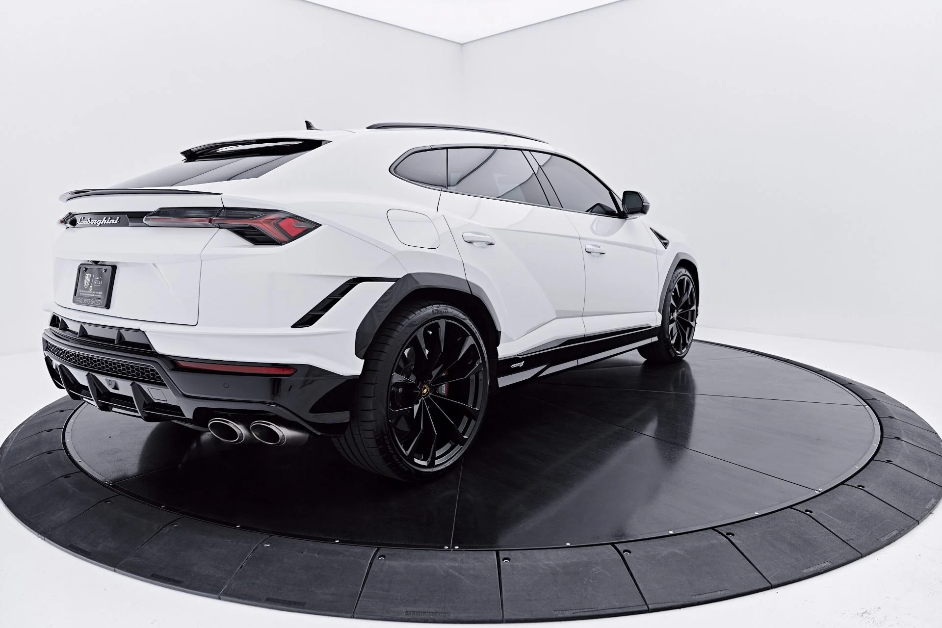 mph011_534030099_Used_2023_Lamborghini_Urus_S_1784684429_ca2e71444b