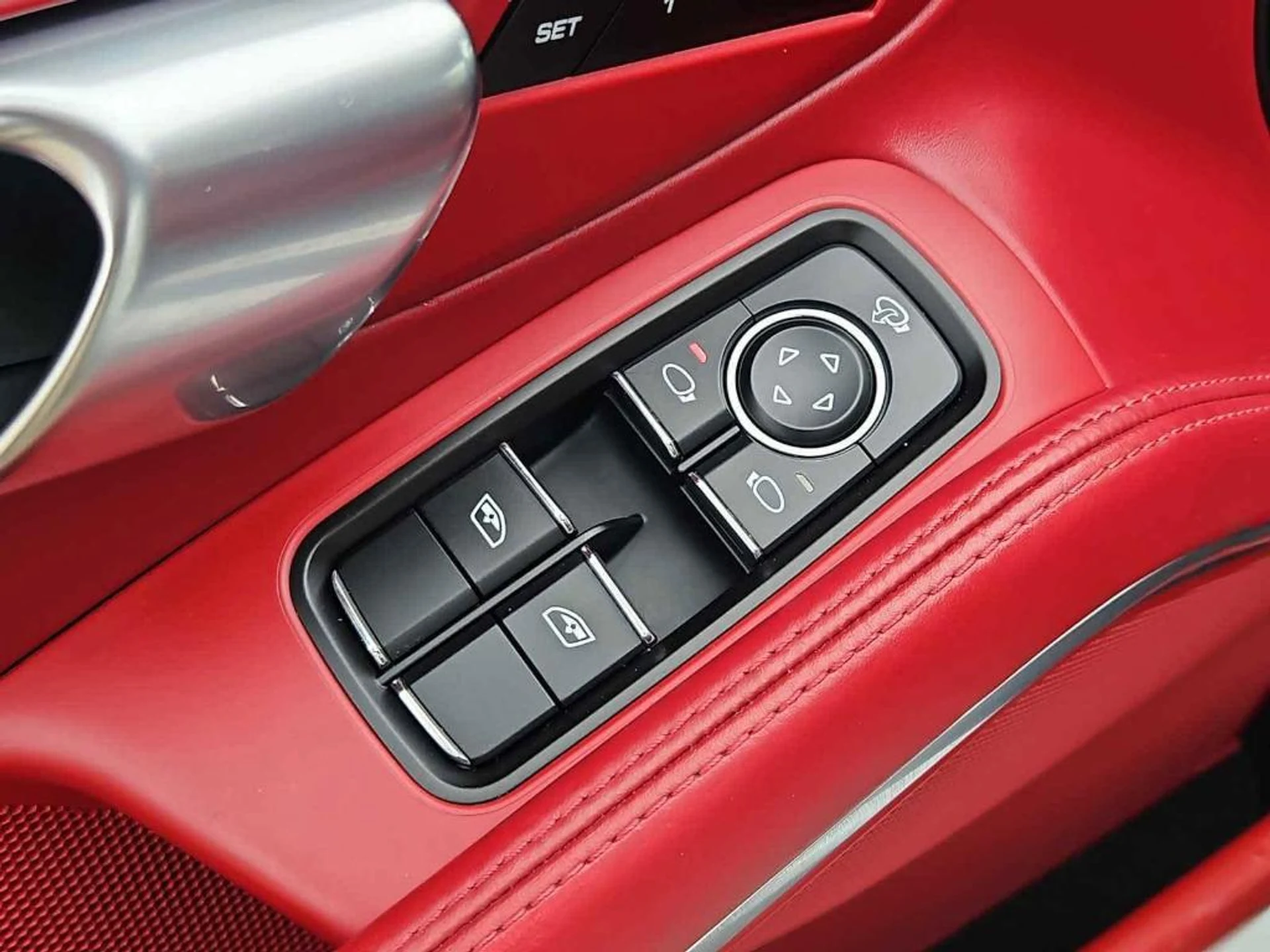 mph011_541793986_y_Ch_Q6xp_YJWKK_Wz_T0y_Dp4_R_Vov9_GU_7c6b94e063