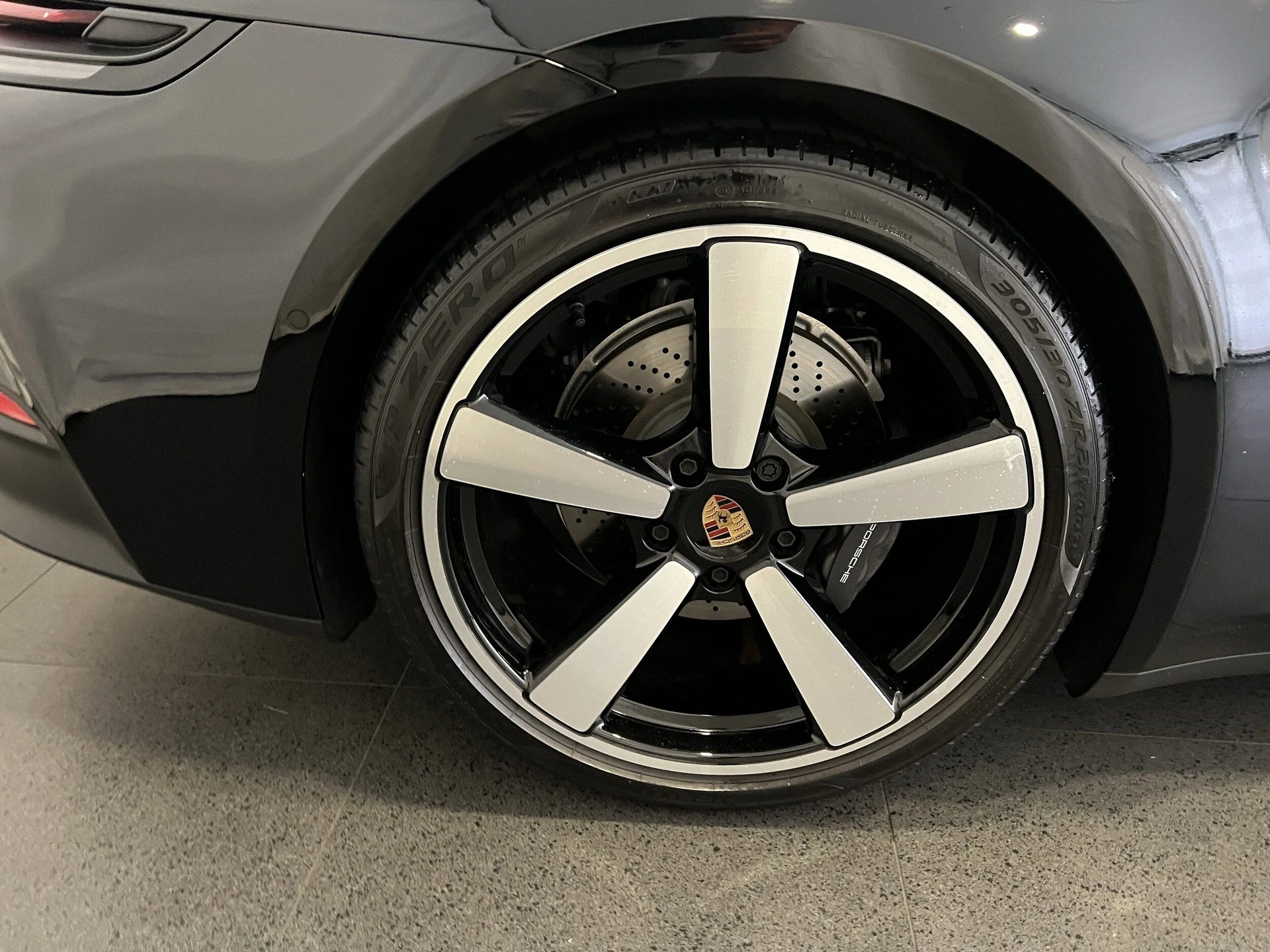 mph011_541888591_ab2301e816c63aed739eb9c61efbf5d8x_cca0dd1894