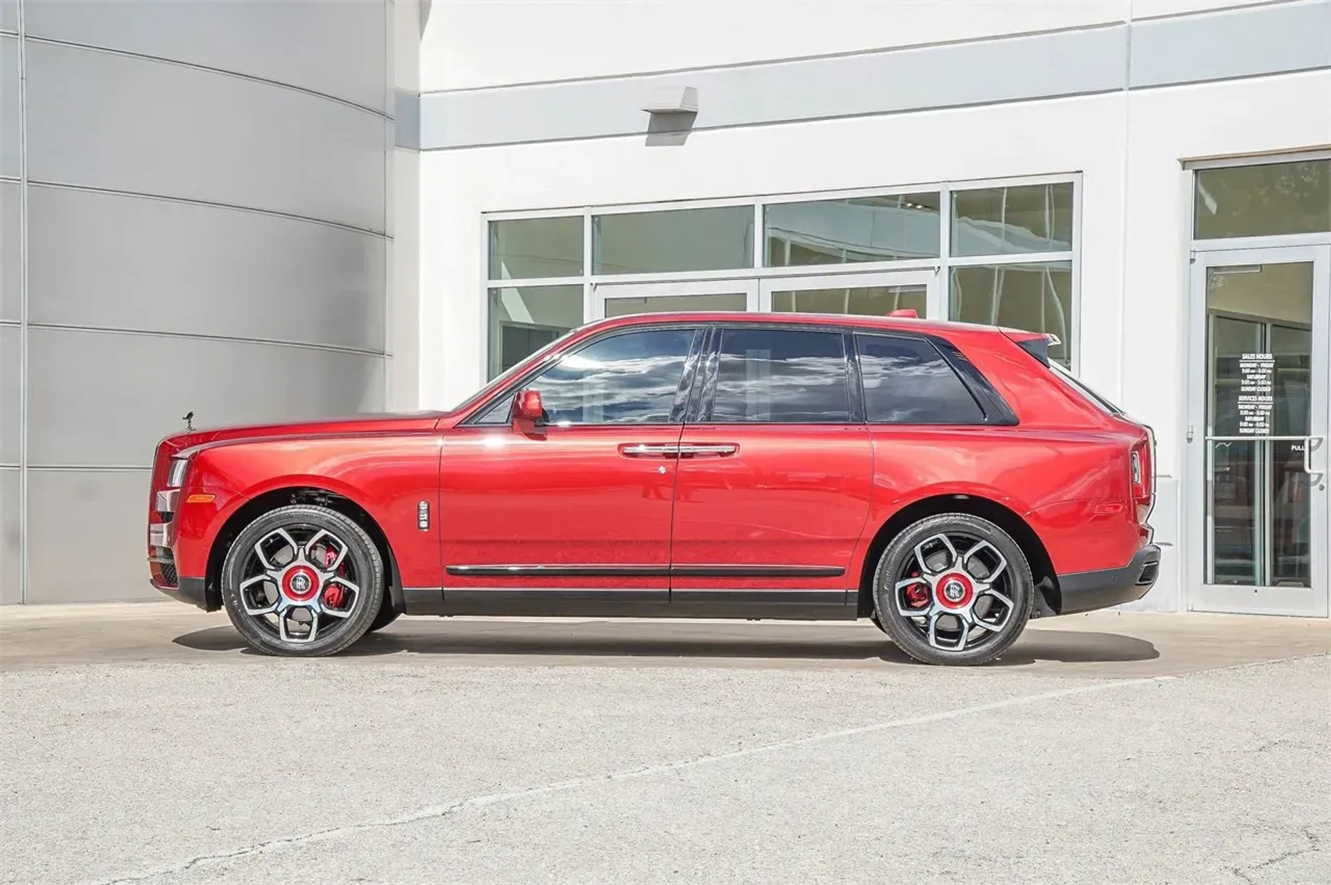 mph011_546843957_b37013df1eb24b2a8ee3037f07147431_9d40bf0ced