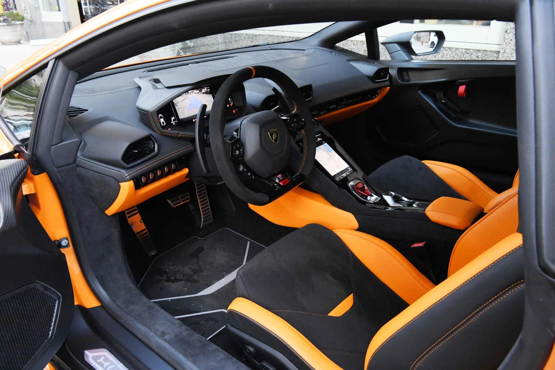 mph011_549816061_Used_2023_Lamborghini_Huracan_Sterrato_1748536485_0e0fd57a15