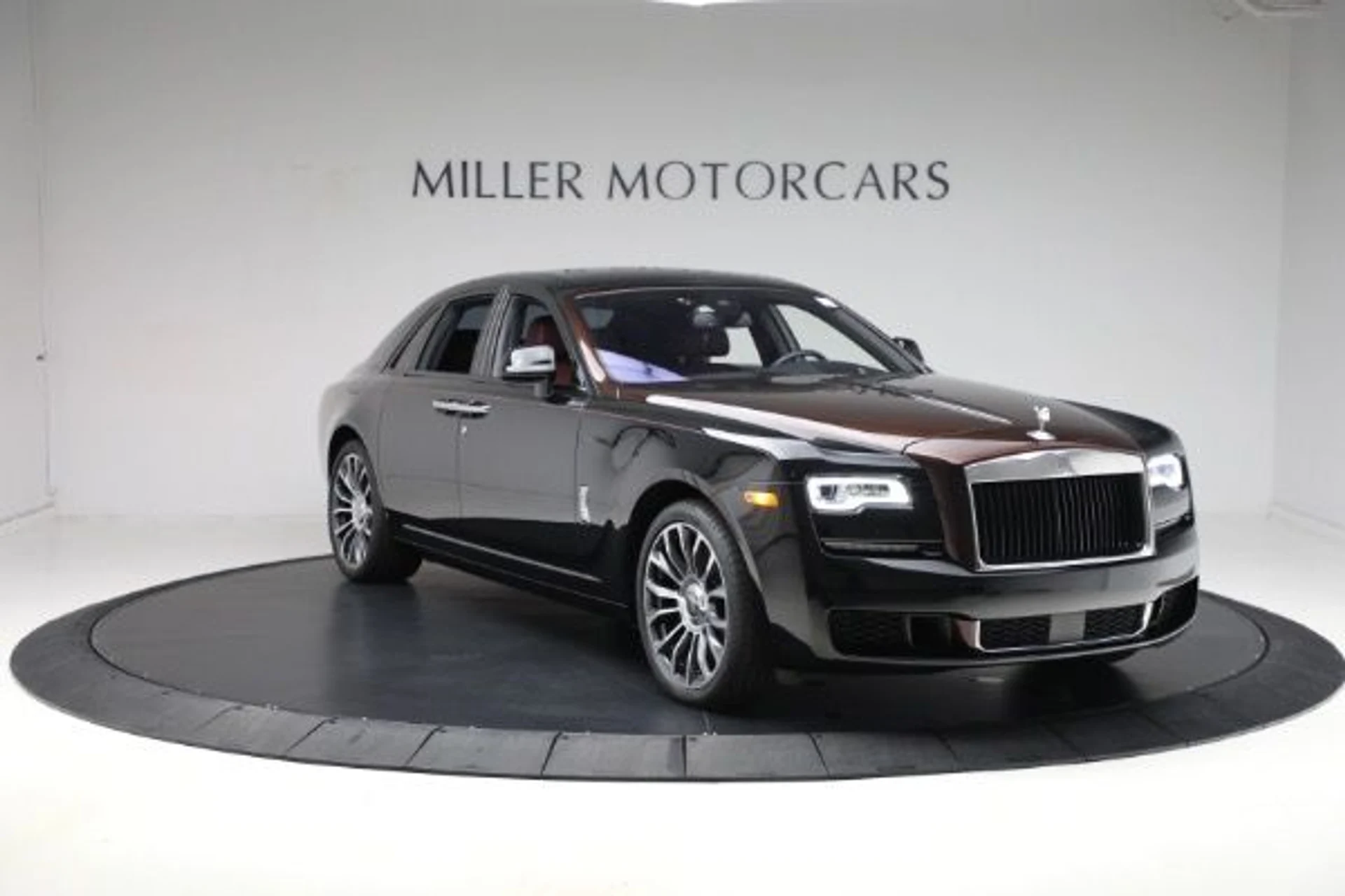 mph011_557738132_Used_2020_Rolls_Royce_Ghost_e75501adff
