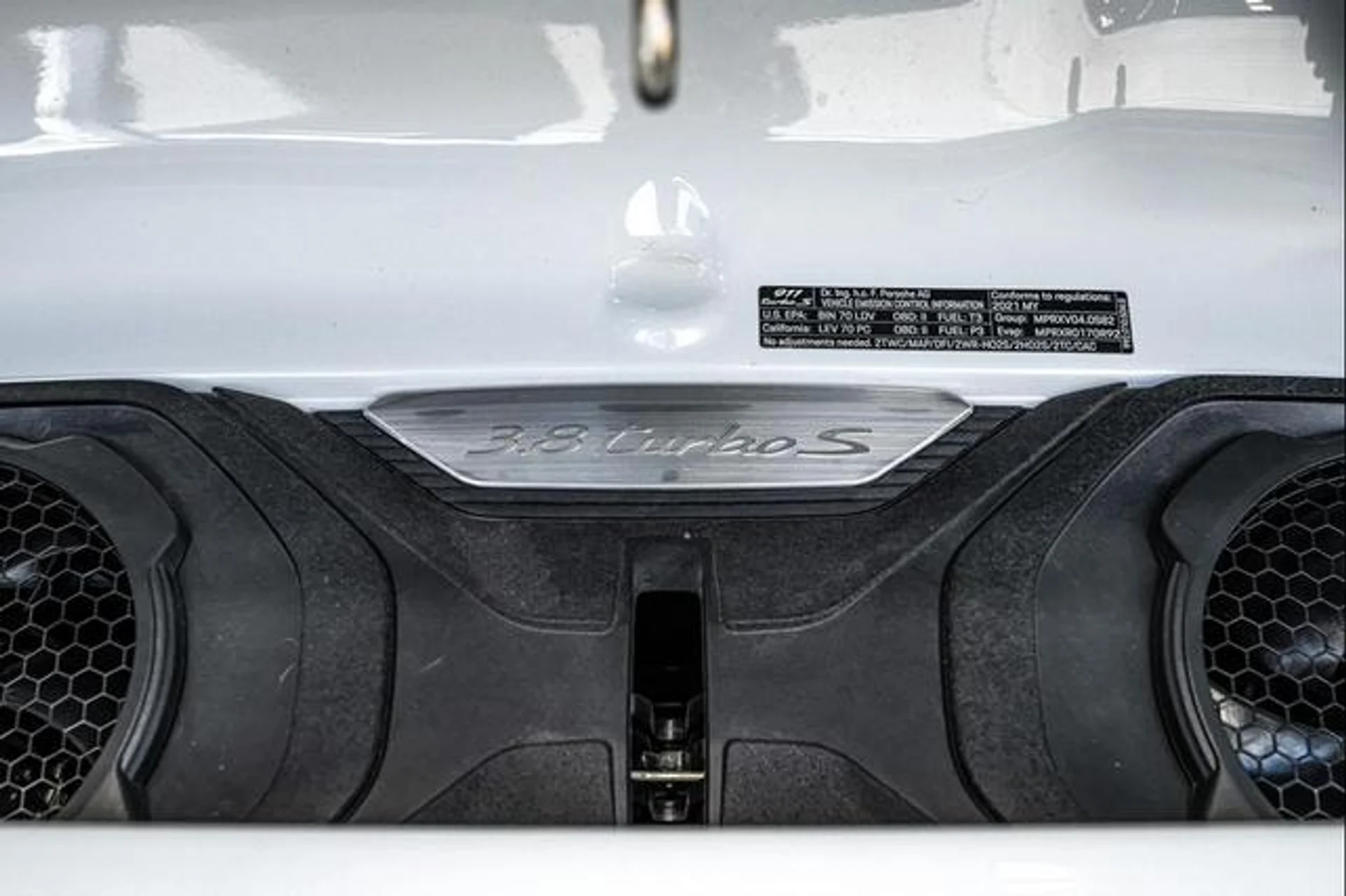 mph011_559692007_Az_Bve91eg3_V74en5_Okqmf_SI_Tk5_U_b1bd1bc3db