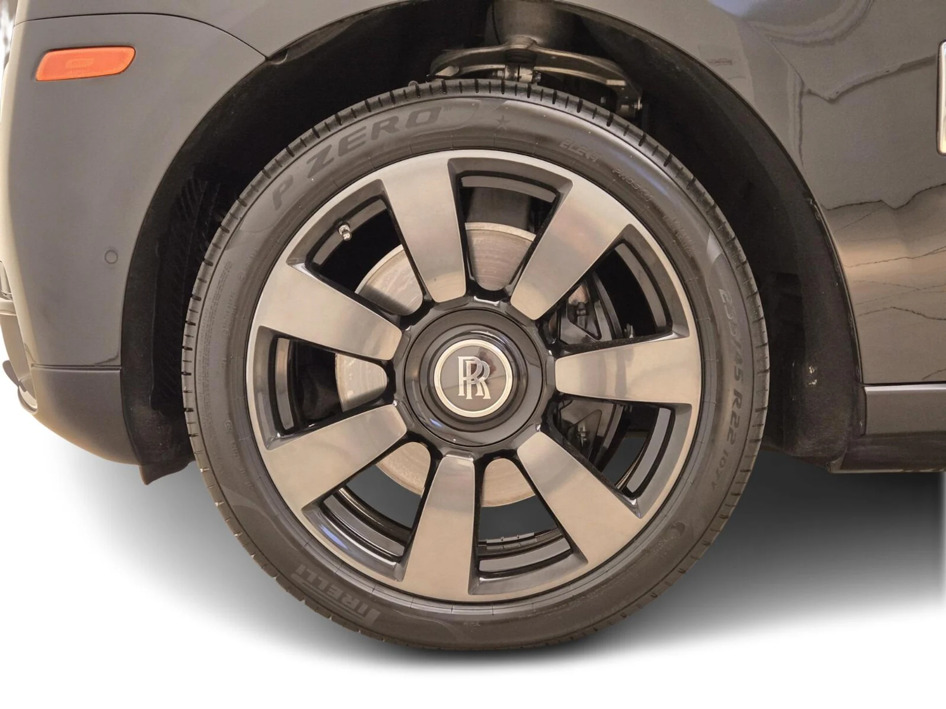 mph011_573406495_Used_2022_Rolls_Royce_Cullinan_1761806116_1ba8b60317