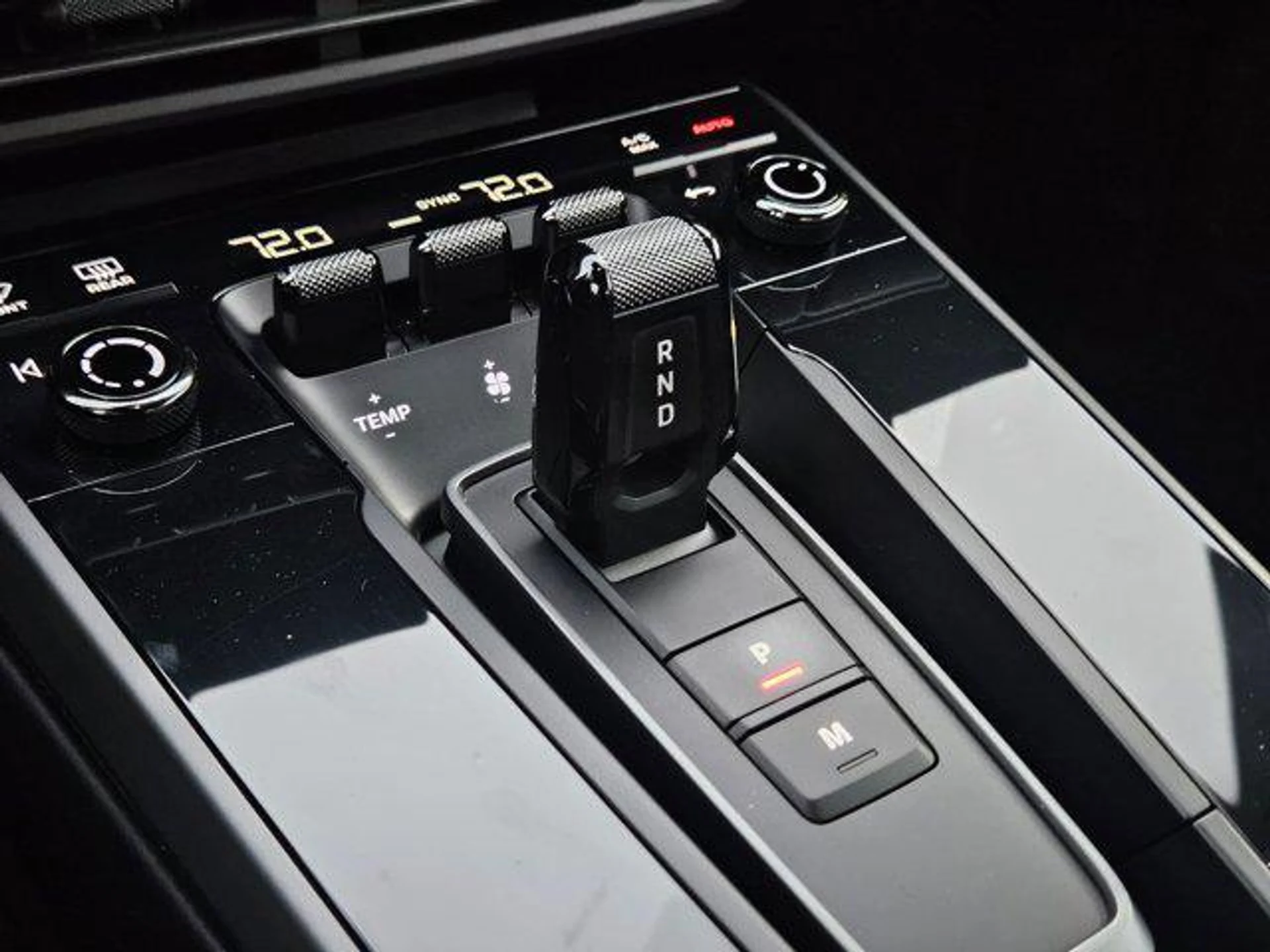 mph011_573873183_Pq_V1x_UY_43_N3z3_GR_e_HUY_1c2c_Epg_36ed9fa70e