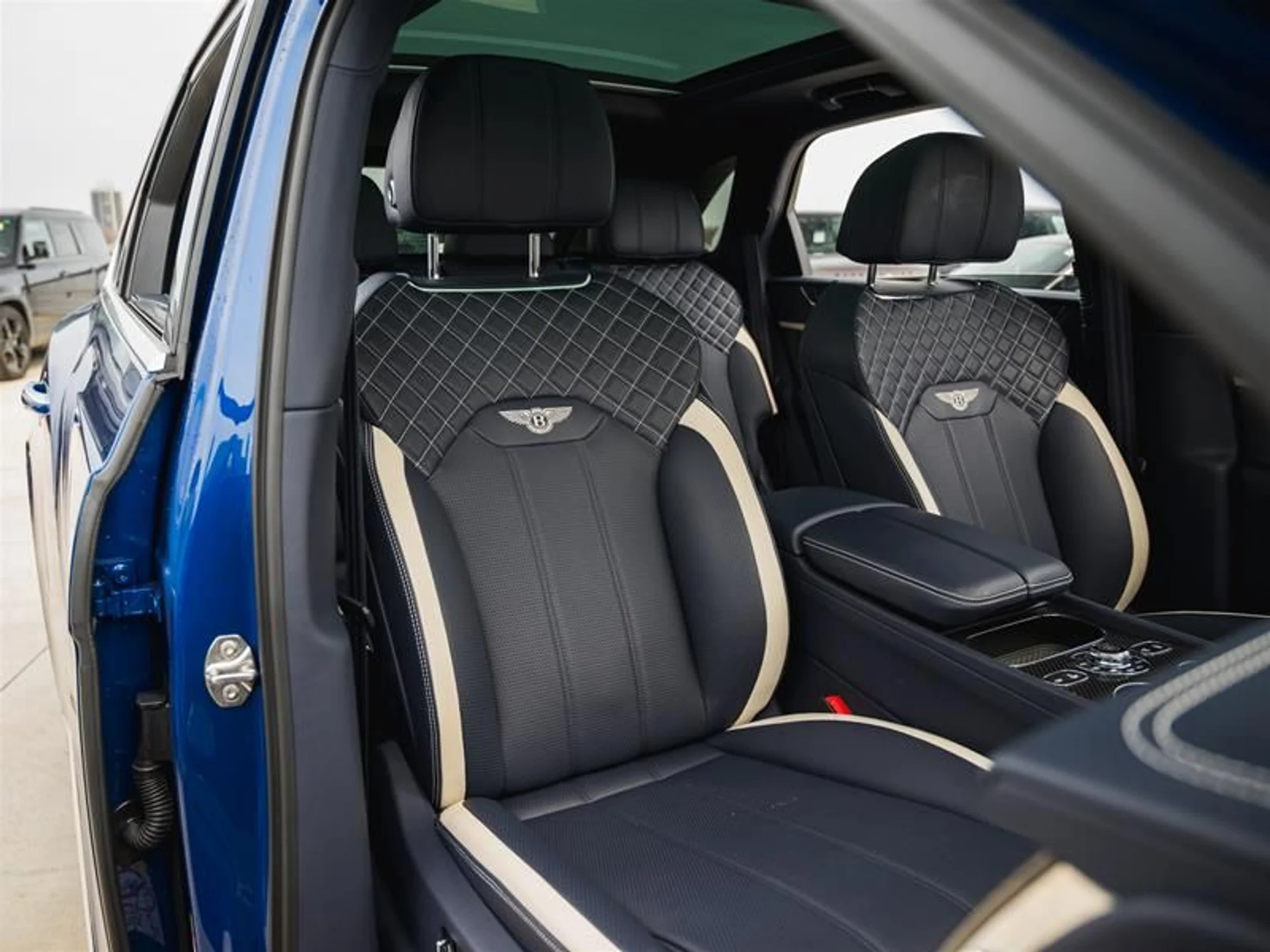 mph011_577203227_n5x3uvvt_f772e6cf63