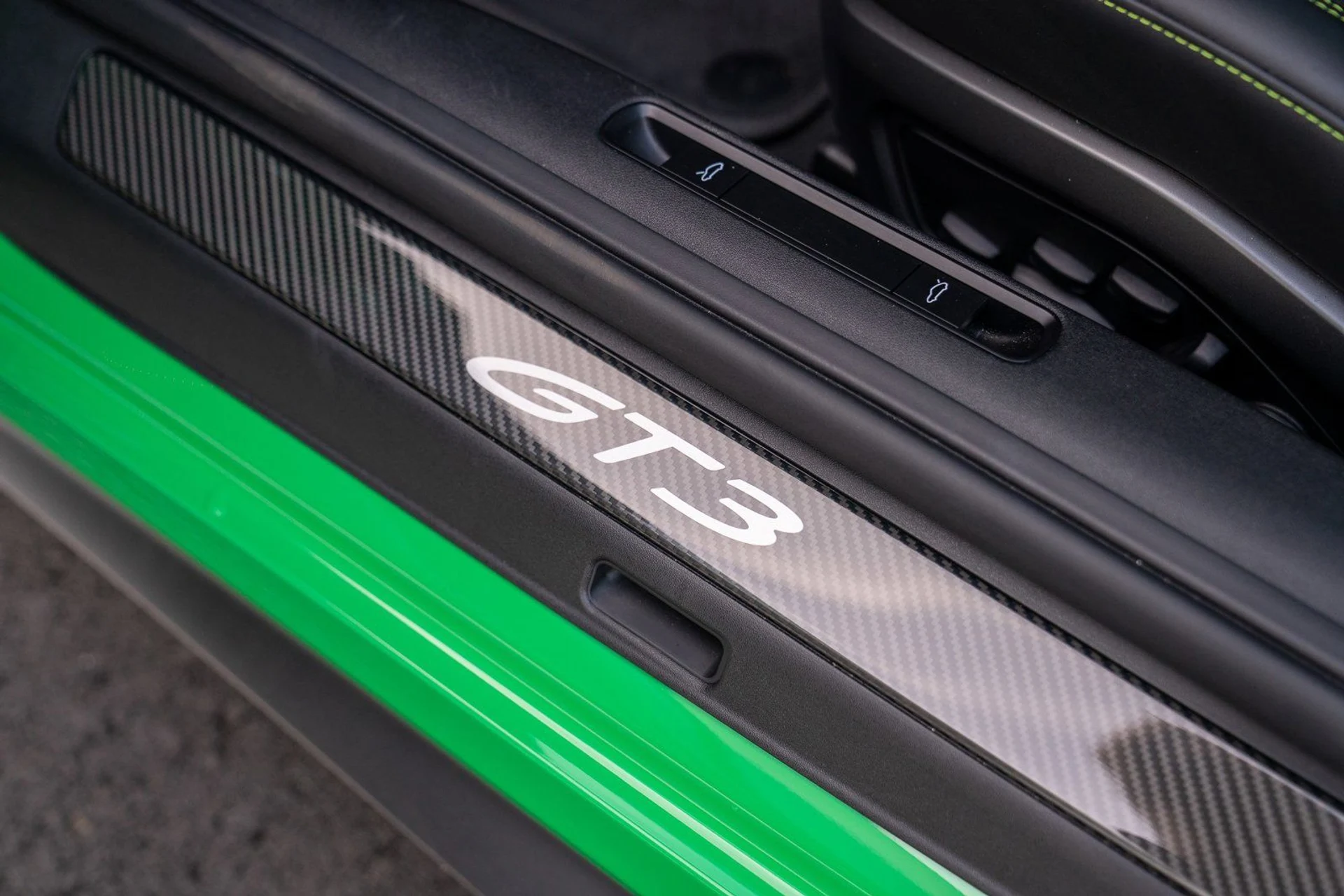 mph011_581382964_665ef2dbc0e7eff6ff5eae96e22a6aa5x_e551f711d5